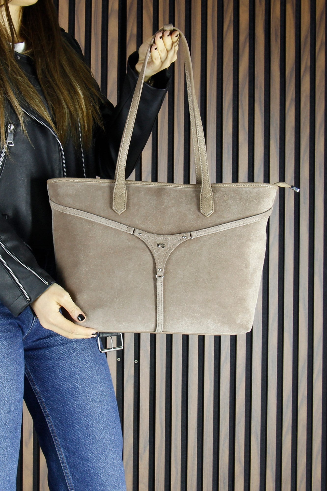 (VSN5018OC) Kum Hakiki Dana Süet Fermuarlı Üç Bölmeli İç Cepli Büyük Boy Günlük Omuz Çantası