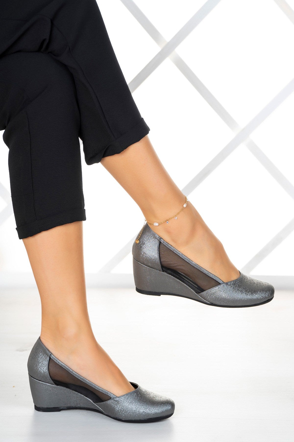 Evelyn Antrasit Nano Fileli Dolgu Topuklu Ayakkabı