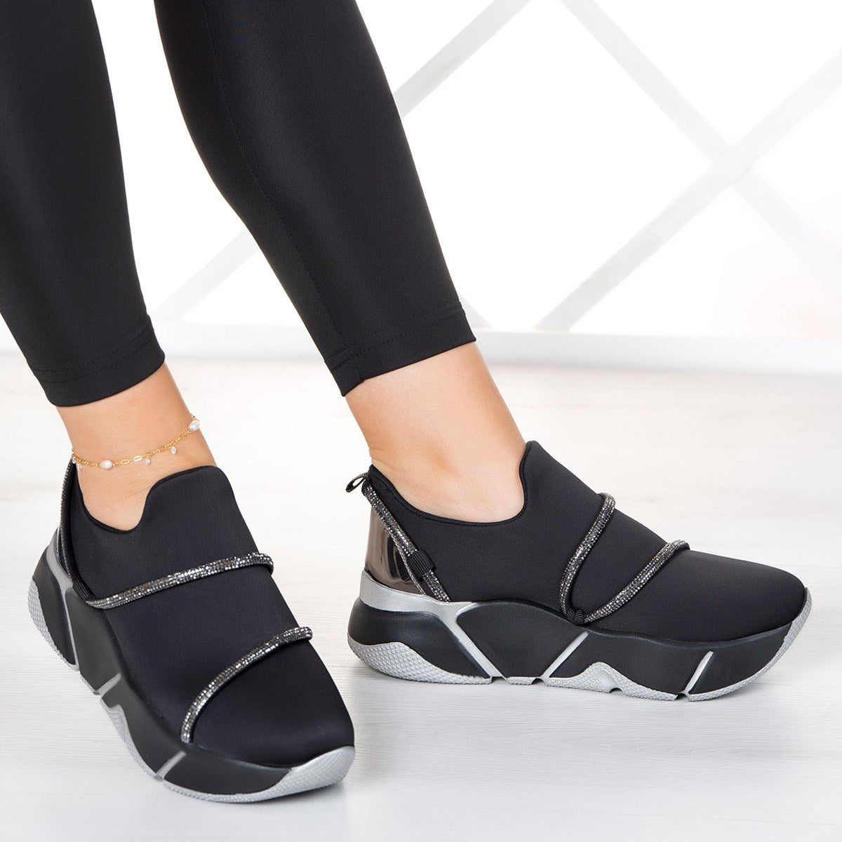 Barbara Platin Streç Taşlı Sneaker