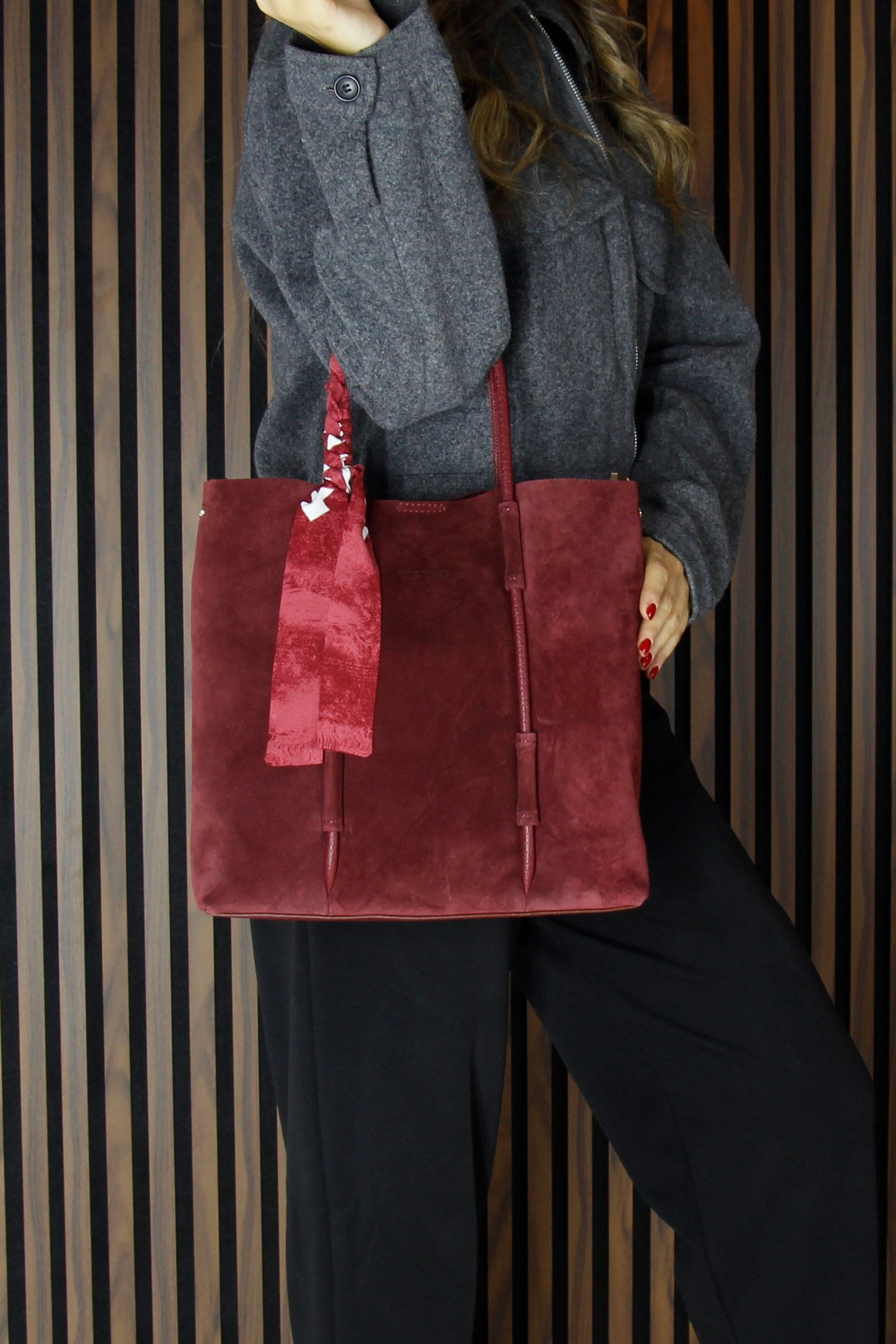 (VSN5013OC) Bordo Hakiki Dana Süet Manyetik Kapaklı Fermuarlı İç Cepli Askılı Büyük Boy Günlük Omuz Çantası