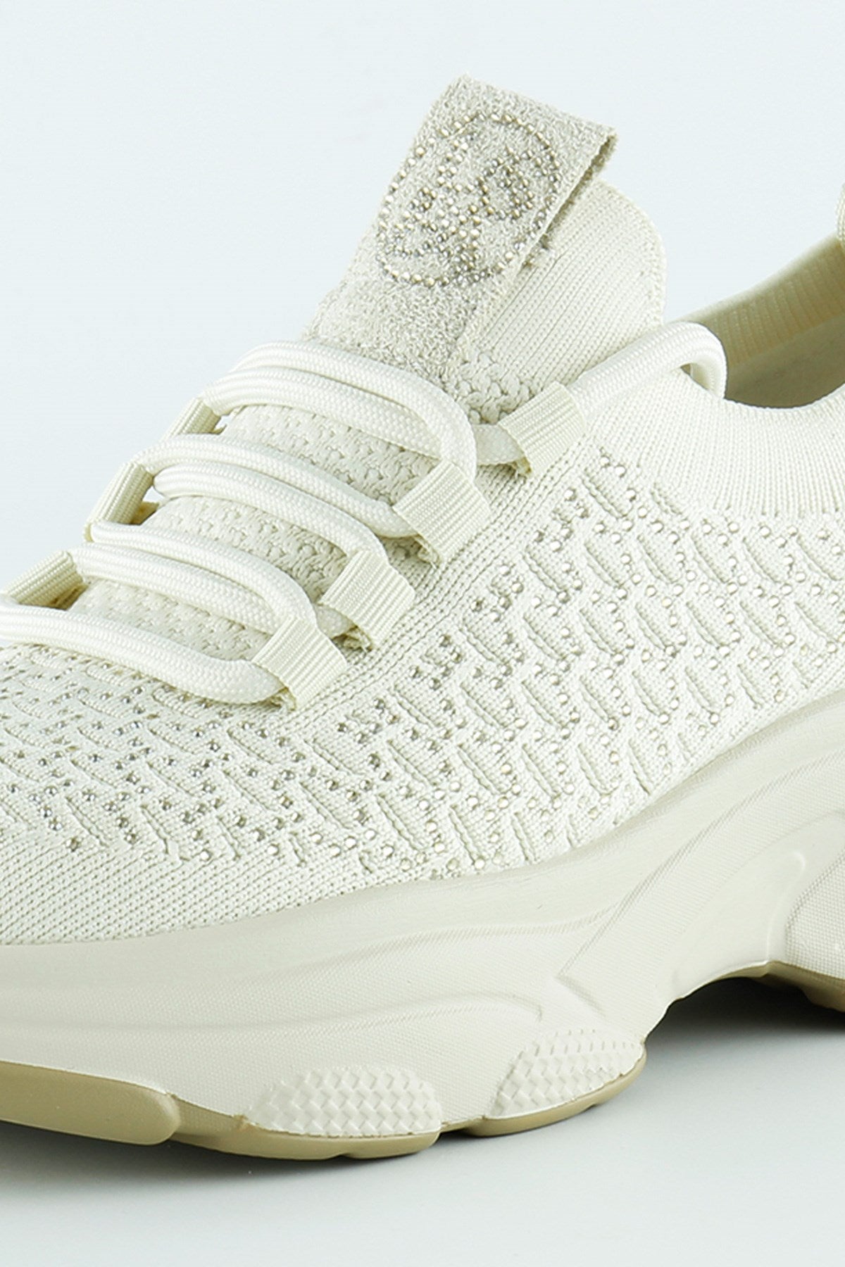 [5031] Bej Örgü Dokuma Taş Detaylı Bağcıklı Slip-on Sneaker