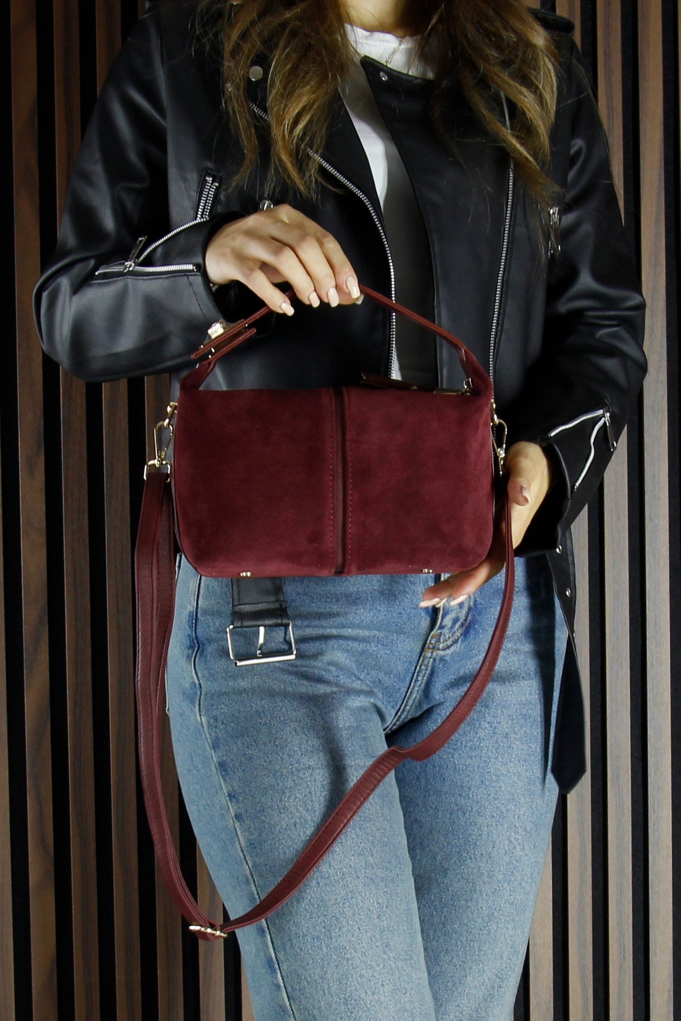 (VSN5009OC) Bordo Hakiki Dana Süet Fermuarlı Askılı İç Cepli Orta Boy Günlük Omuz Çantası