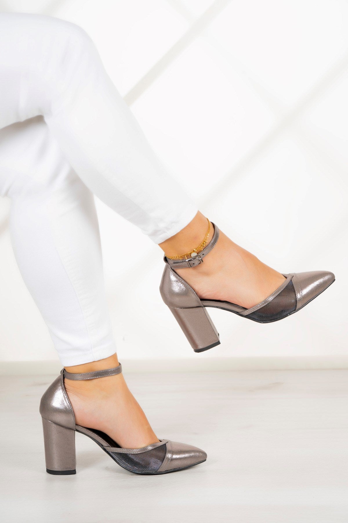 Diana Platin Fileli Kalın Topuklu Ayakkabı