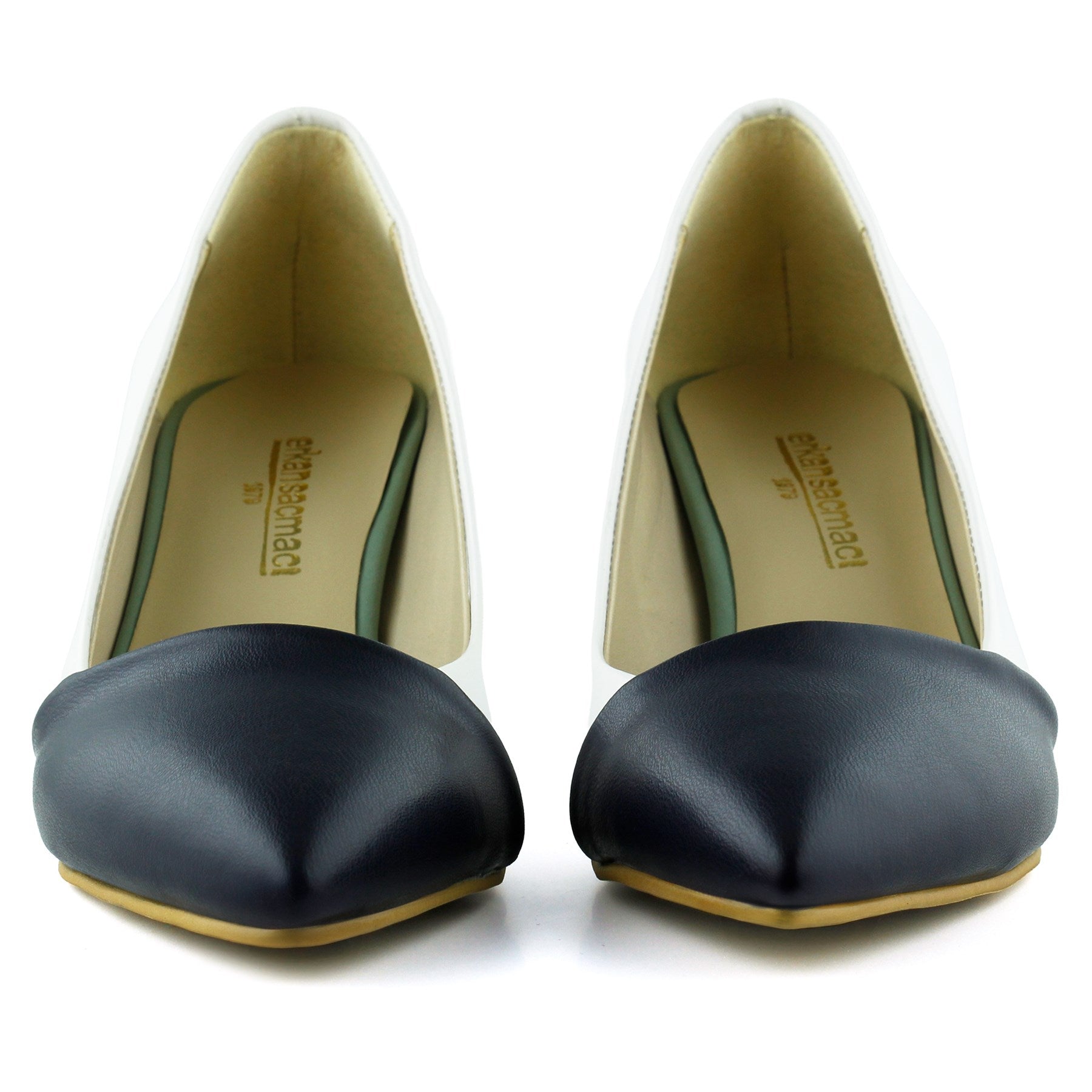 Laura Lacivert Beyaz Renk Bloklu Sivri Burunlu Klasik İnce Topuklu Ayakkabı