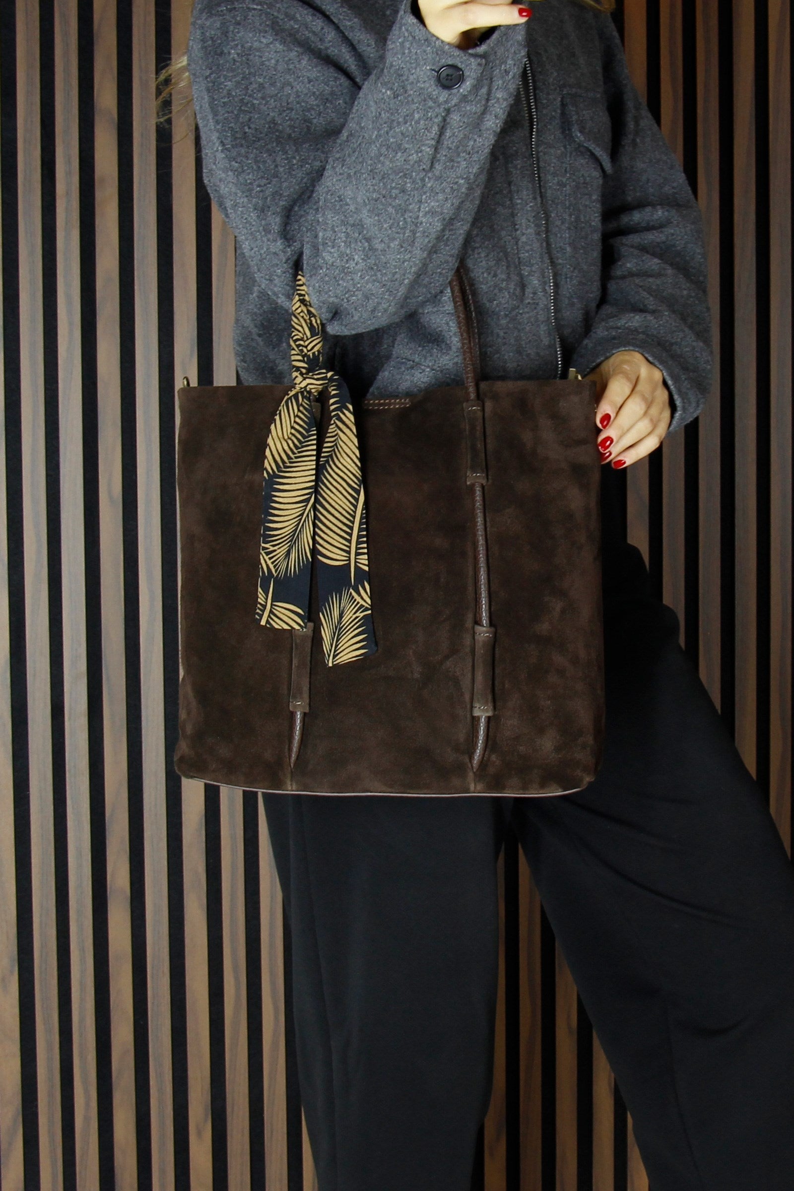 (VSN5013OC) Kahve Hakiki Dana Süet Manyetik Kapaklı Fermuarlı İç Cepli Askılı Büyük Boy Günlük Omuz Çantası