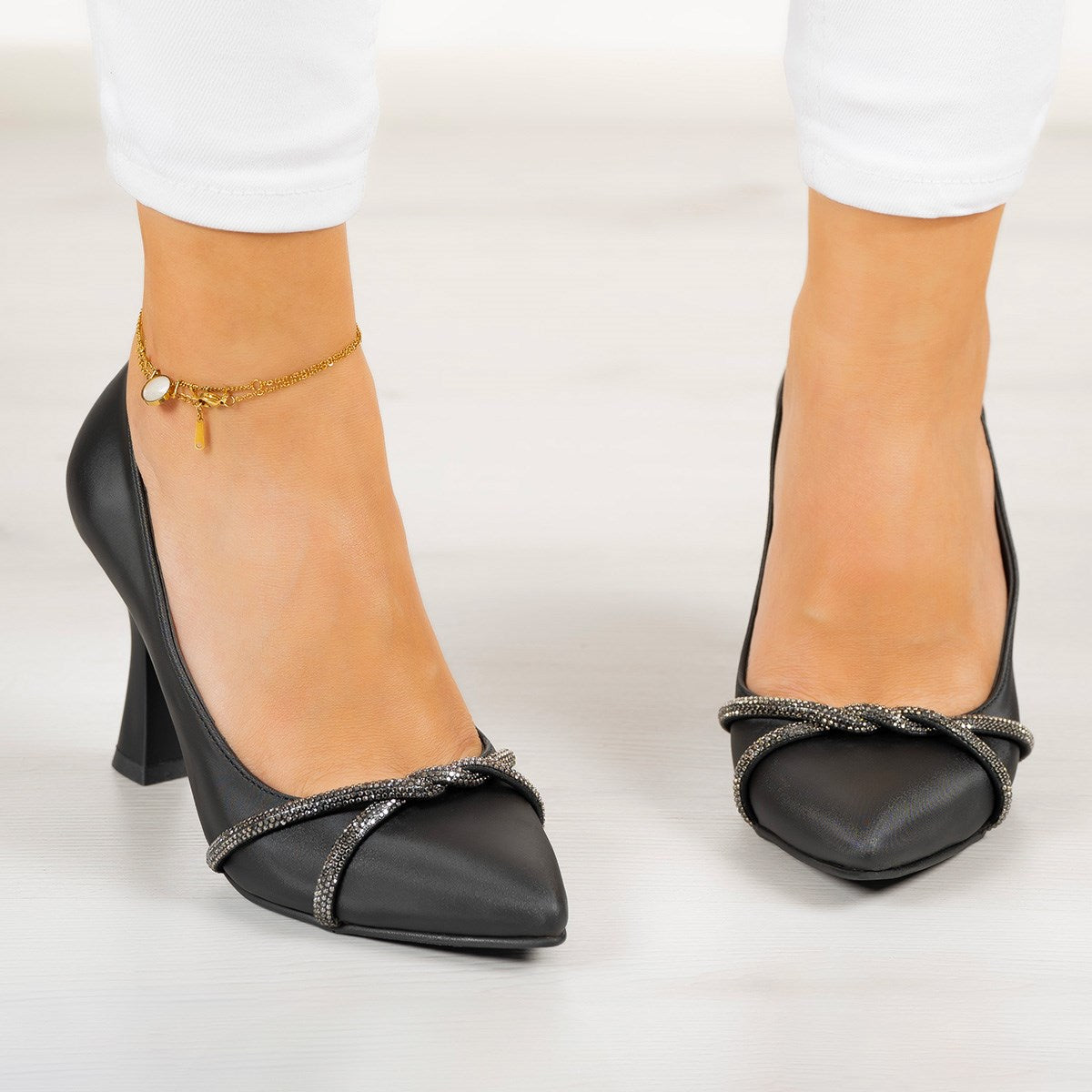 Abby Siyah Saten Burma Taşlı Abiye Ayakkabı