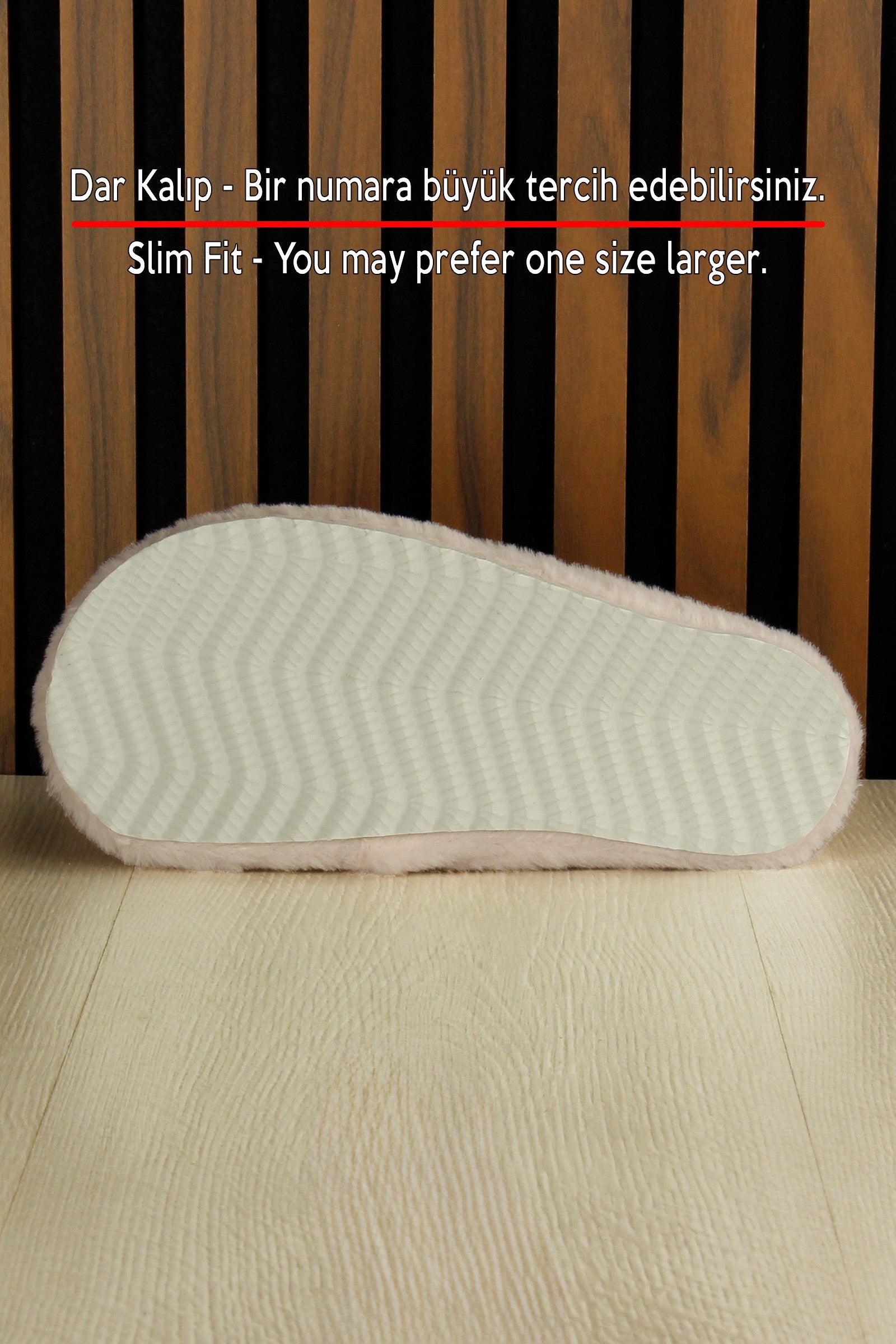 Clara Pudra Pelüş - DAR KALIP - Ayıcık Desenli Kalın Düz Tabanlı Sessiz Kadın Ev Terliği