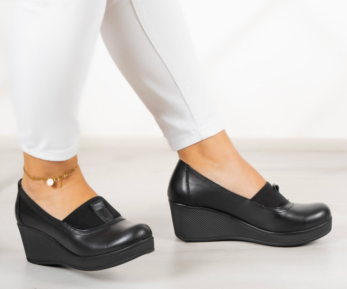 Daisy Siyah Hakiki Deri Dolgu Topuklu Günlük Ayakkabı