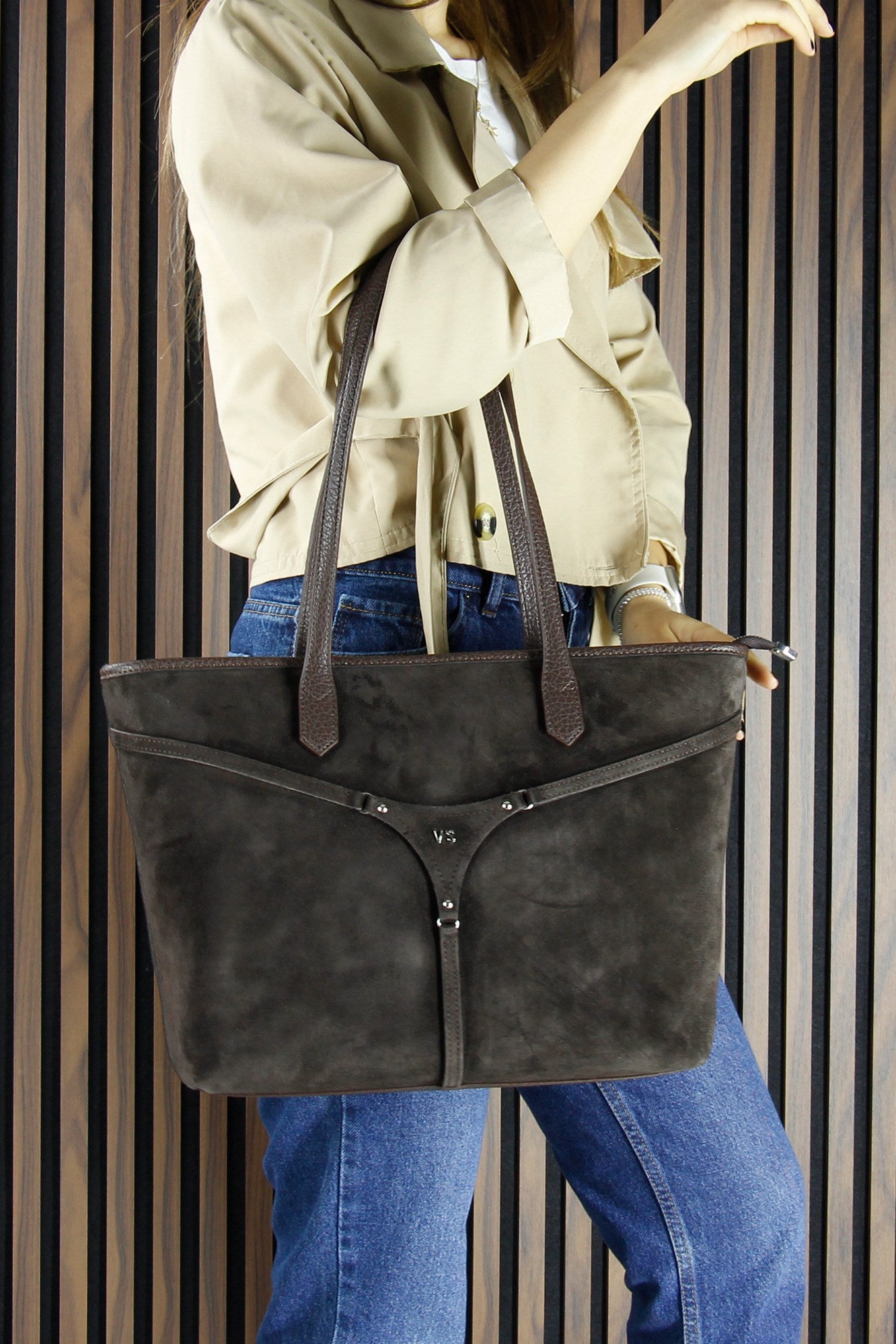 (VSN5018OC) Kahve Hakiki Dana Süet Fermuarlı Üç Bölmeli İç Cepli Büyük Boy Günlük Omuz Çantası