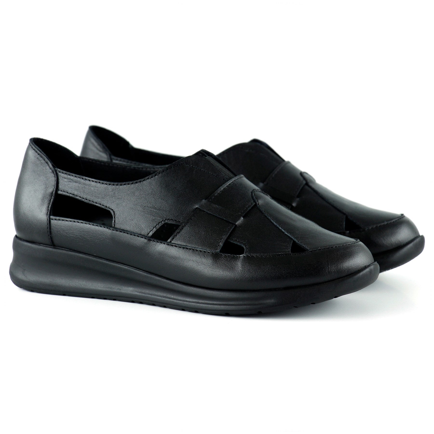 Aida Siyah Hakiki Deri Kesik Detaylı Lastikli Slip-On Günlük Ayakkabı