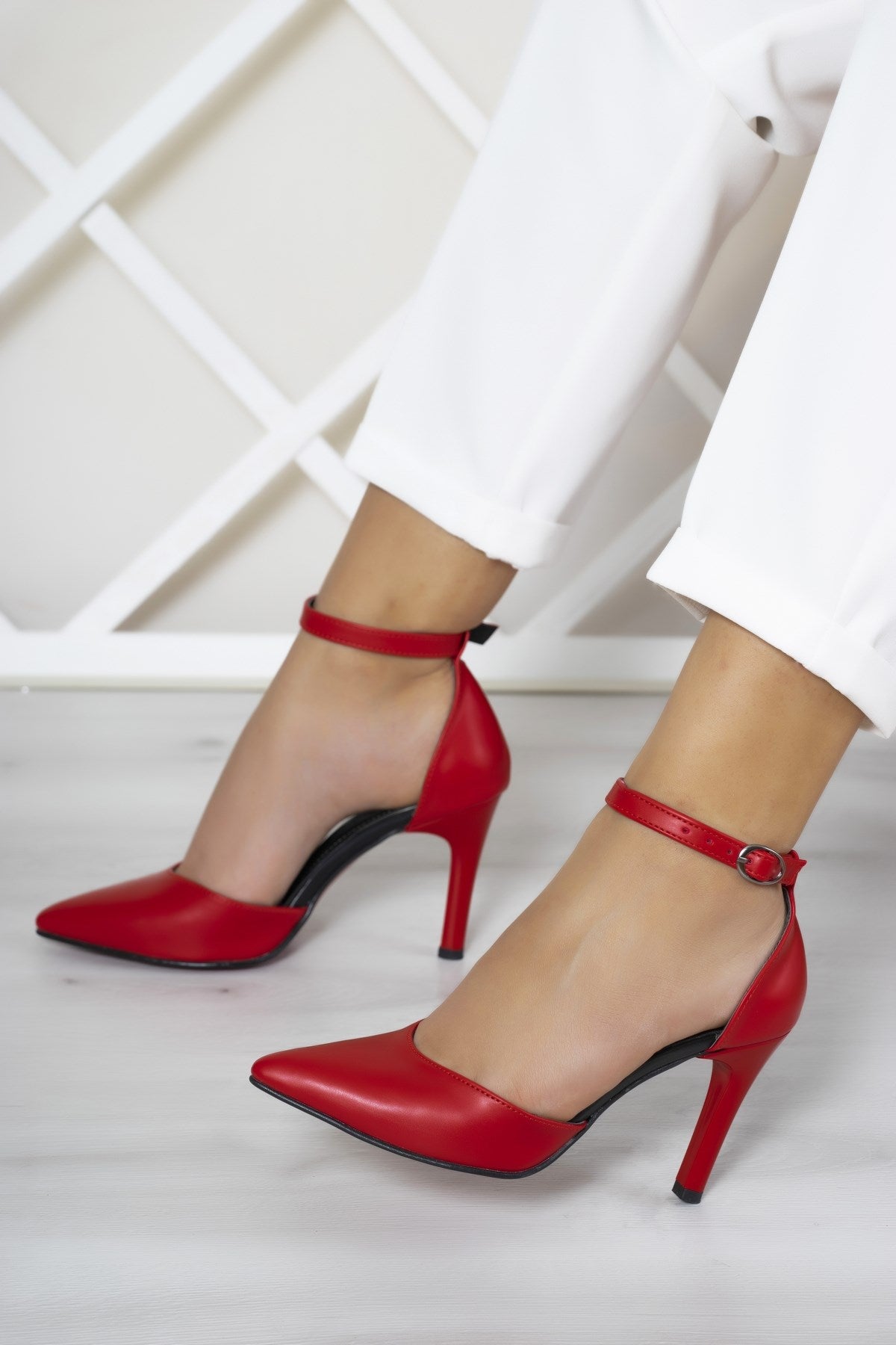 Sindy Kırmızı Vegan Stiletto