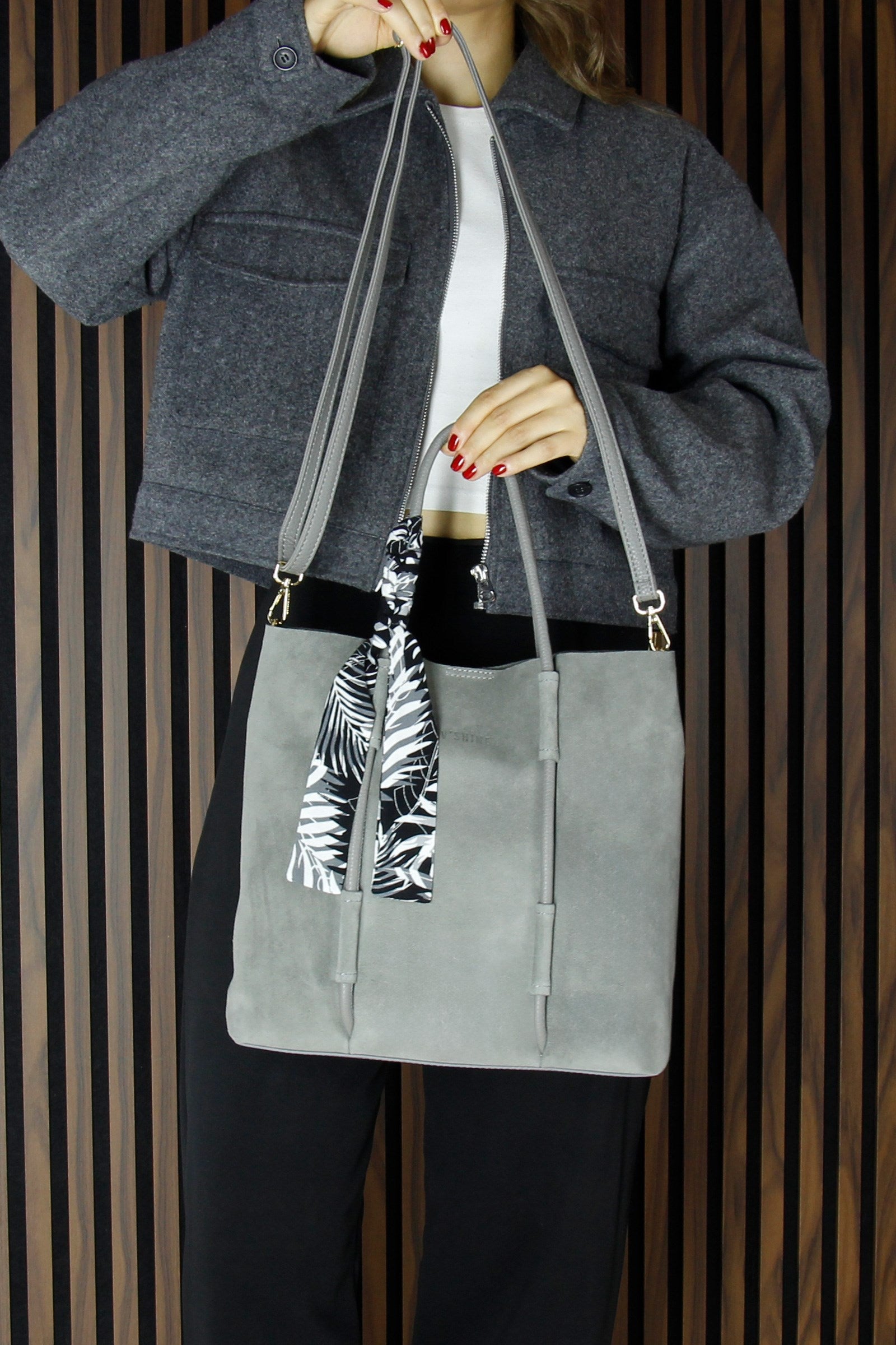 (VSN5013OC) Gri Hakiki Dana Süet Manyetik Kapaklı Fermuarlı İç Cepli Askılı Büyük Boy Günlük Omuz Çantası