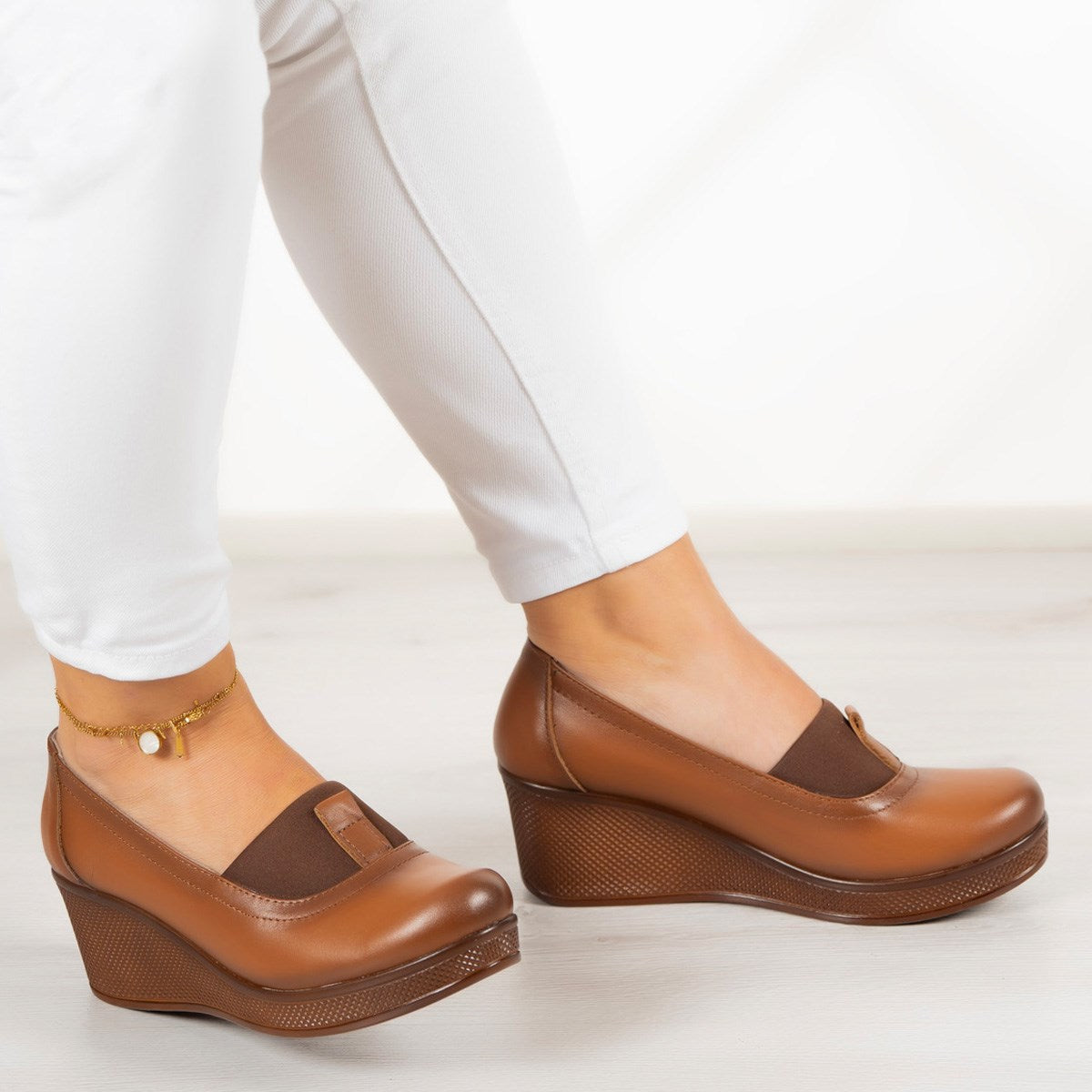 Daisy Taba Hakiki Deri Dolgu Topuklu Günlük Ayakkabı