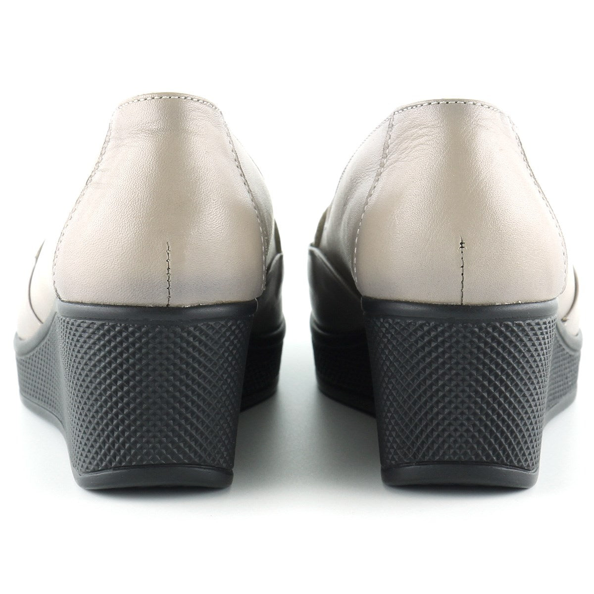 Dafne Vizon Hakiki Deri Tokalı Yuvarlak Burun Dolgu Topuklu Günlük Ayakkabı