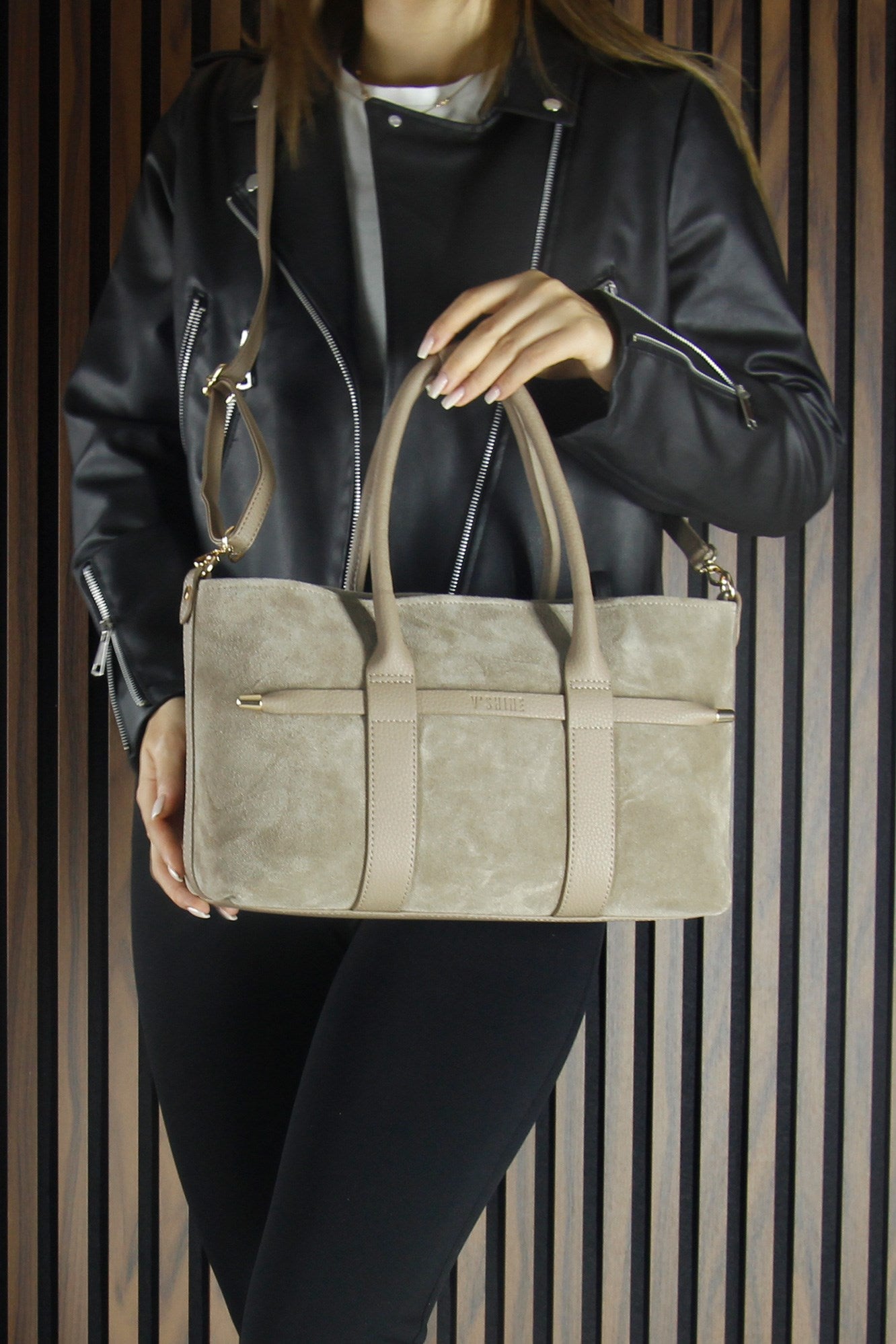 (VSN5014OC) Kum Hakiki Dana Süet Fermuarlı Üç Bölmeli İç Cepli Askılı Orta Boy Günlük Omuz Çantası