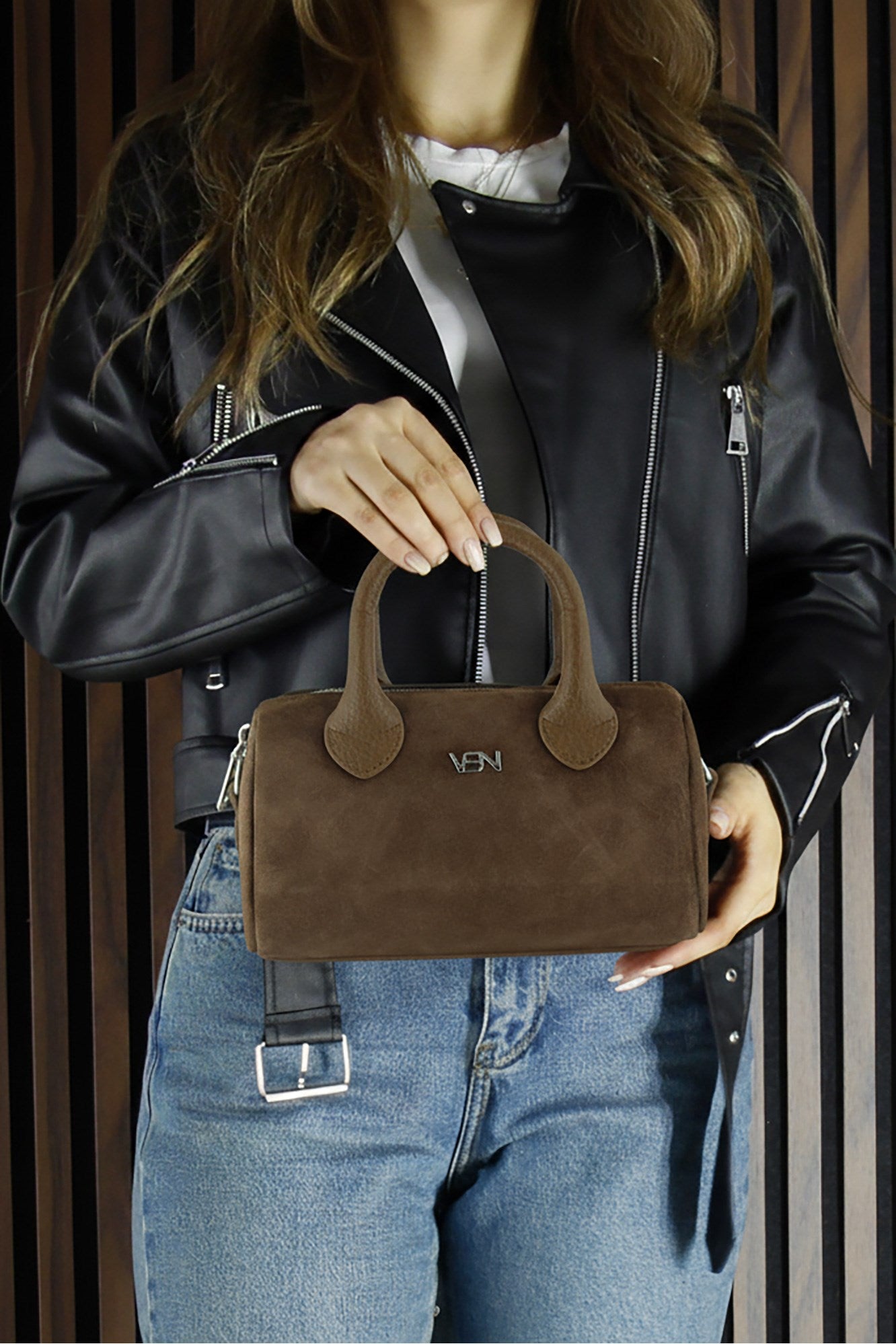 (VSN5019OC) Açık Kahve Hakiki Dana Süet Fermuarlı Askılı İç Cepli Küçük Boy Günlük Omuz Çantası