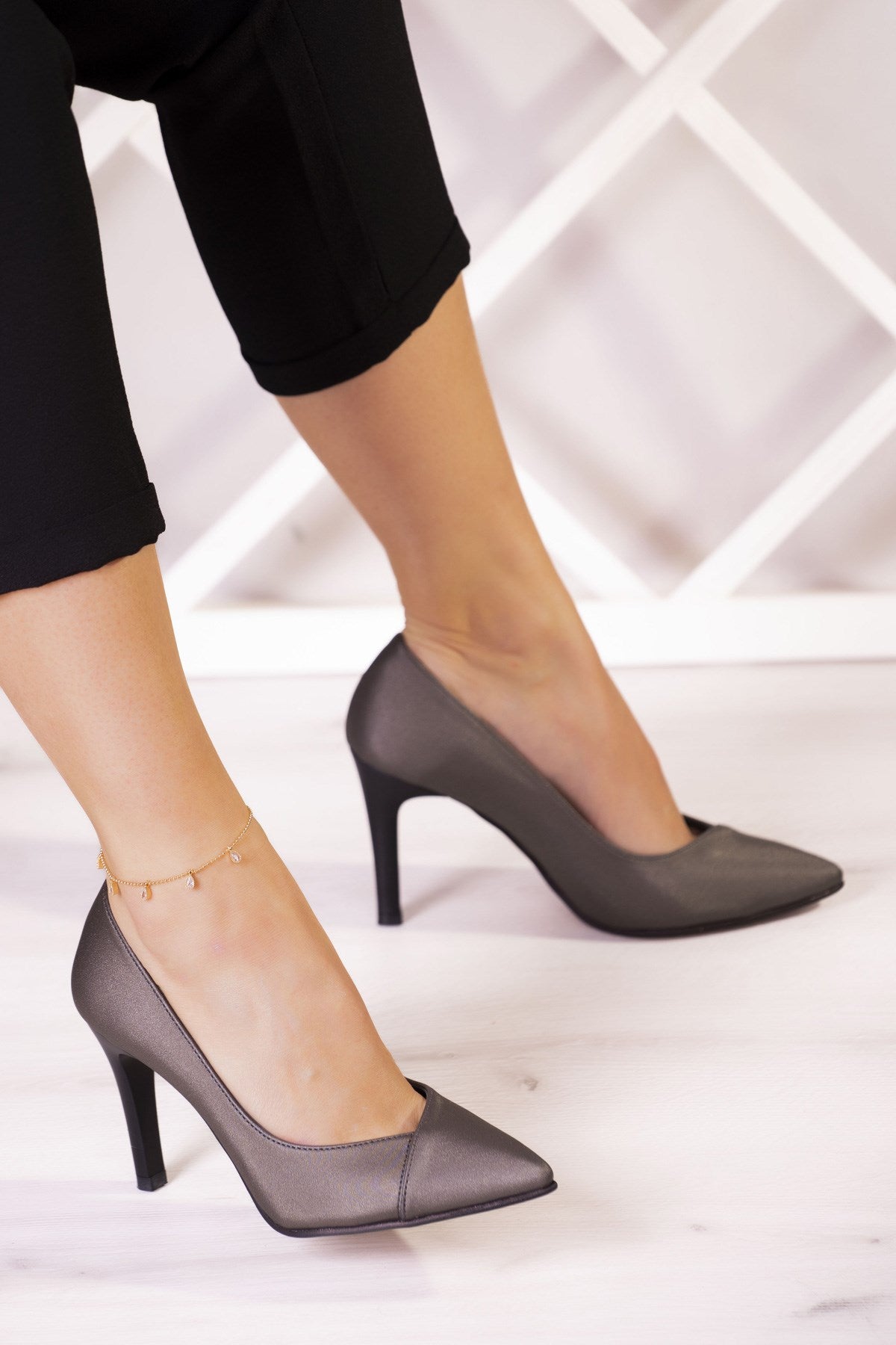 Victoria Antrasit Saten Jatqılı Abiye Stiletto 9 cm.