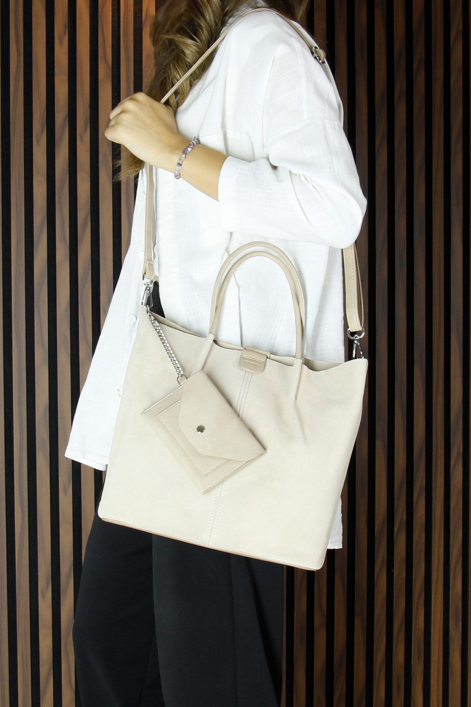 (VSN5010OC) Bej Hakiki Dana Süet Manyetik Kapaklı İç Cepli Askılı Günlük Büyük Boy Omuz Çantası ve Cüzdanı