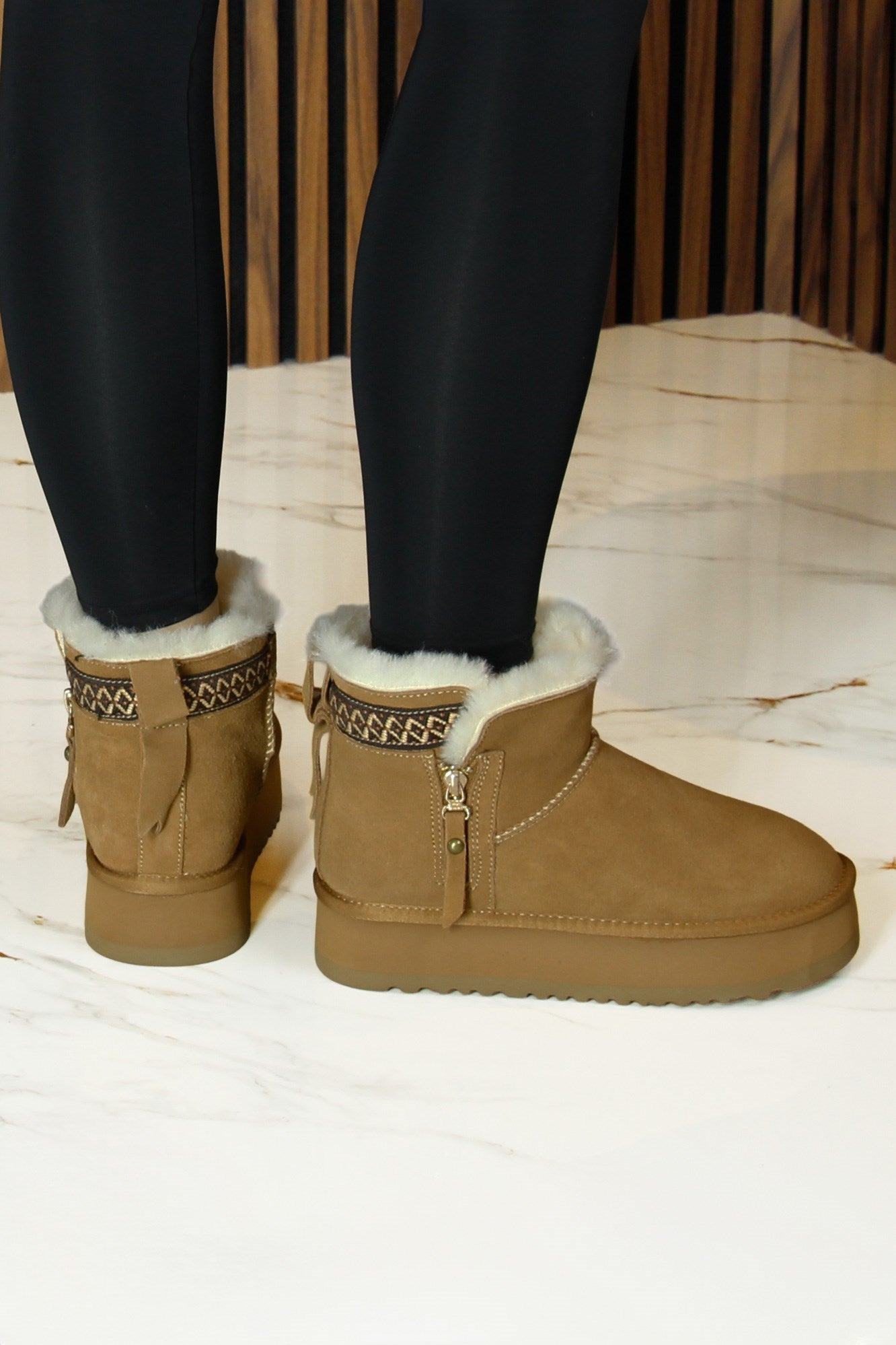 [8081] Camel Süet Fermuarlı Kürk Astarlı Yuvarlak Burun Günlük Bot