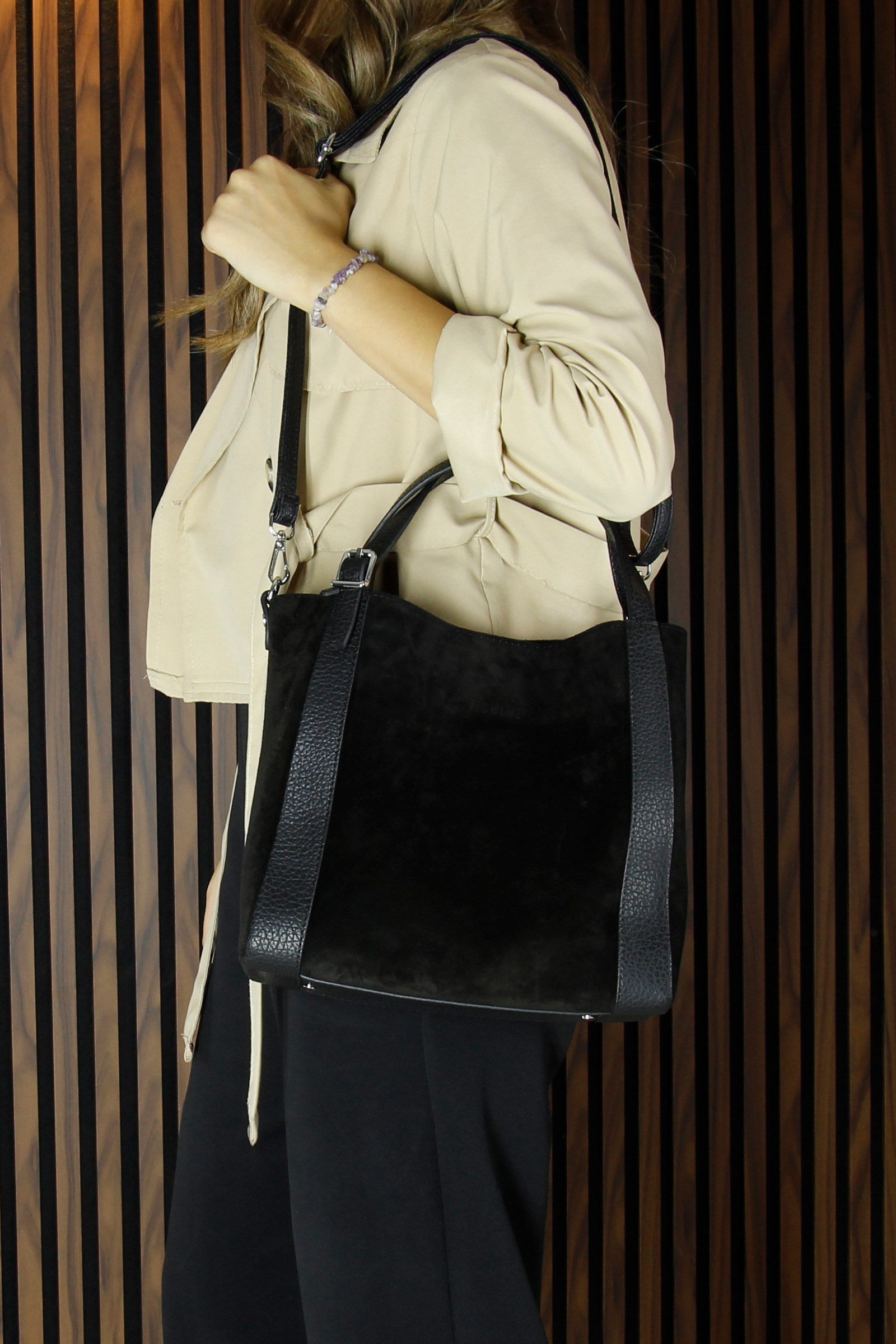 (VSN5012OC) Siyah Hakiki Dana Süet Manyetik Kapaklı Büyük Boy Günlük Omuz Çantası ve Askılı El Çantası