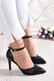 Liana Siyah Fileli Stiletto
