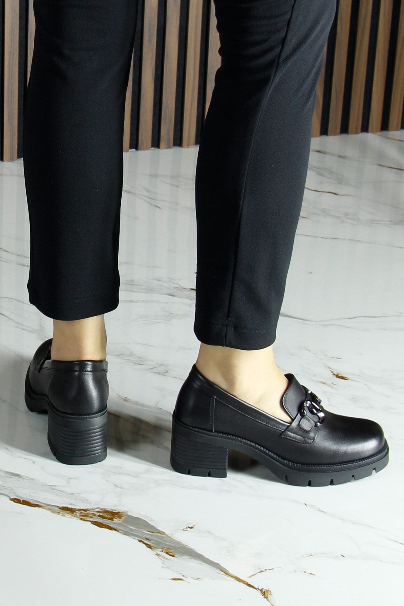 Erkan Saçmacı Siyah Hakiki Dana Derisi Tokalı Kalın Topuklu Günlük Loafer Ayakkabı