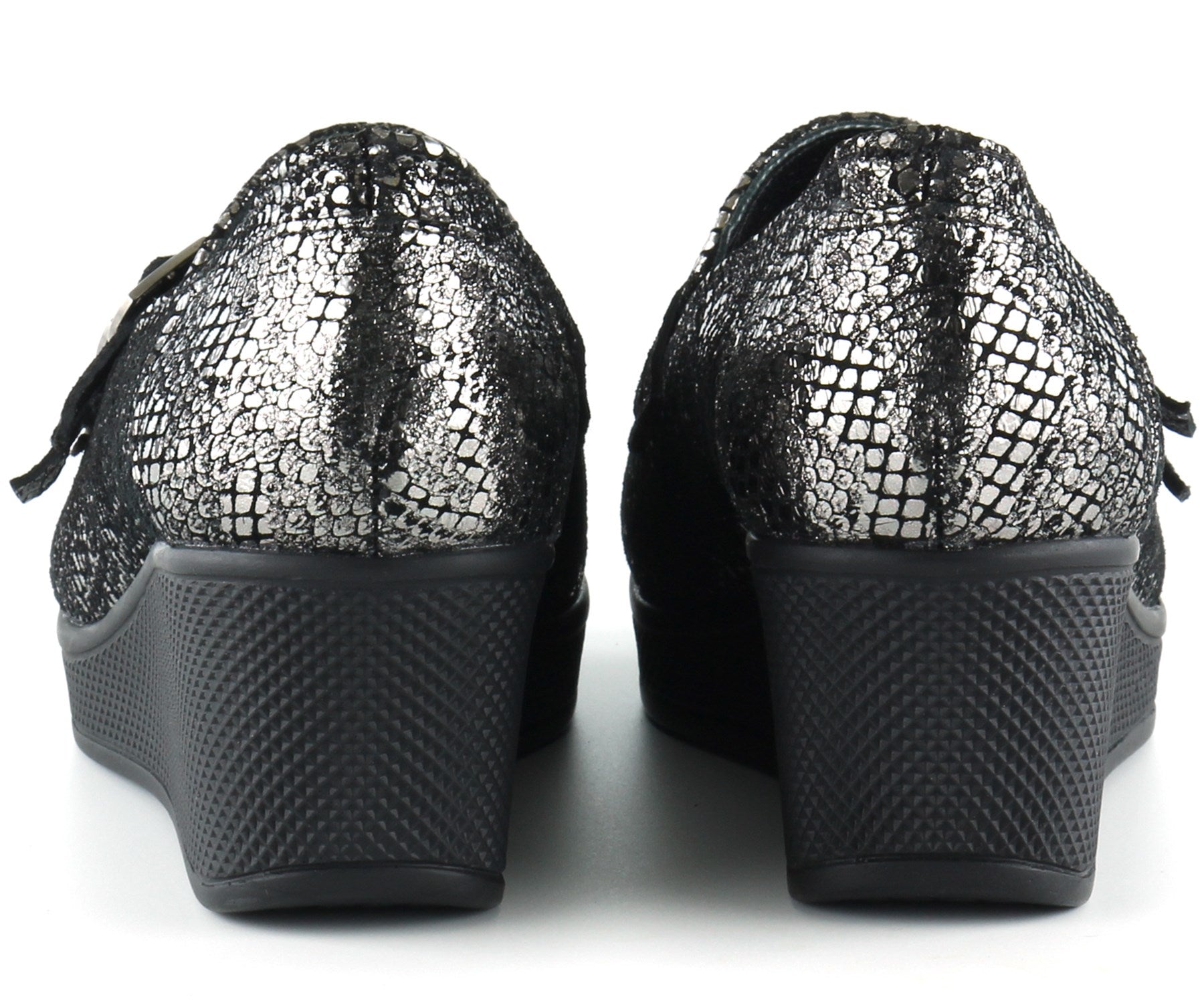 Taylor Gümüş Yılan Hakiki Deri Dolgu Topuklu Günlük Ayakkabı