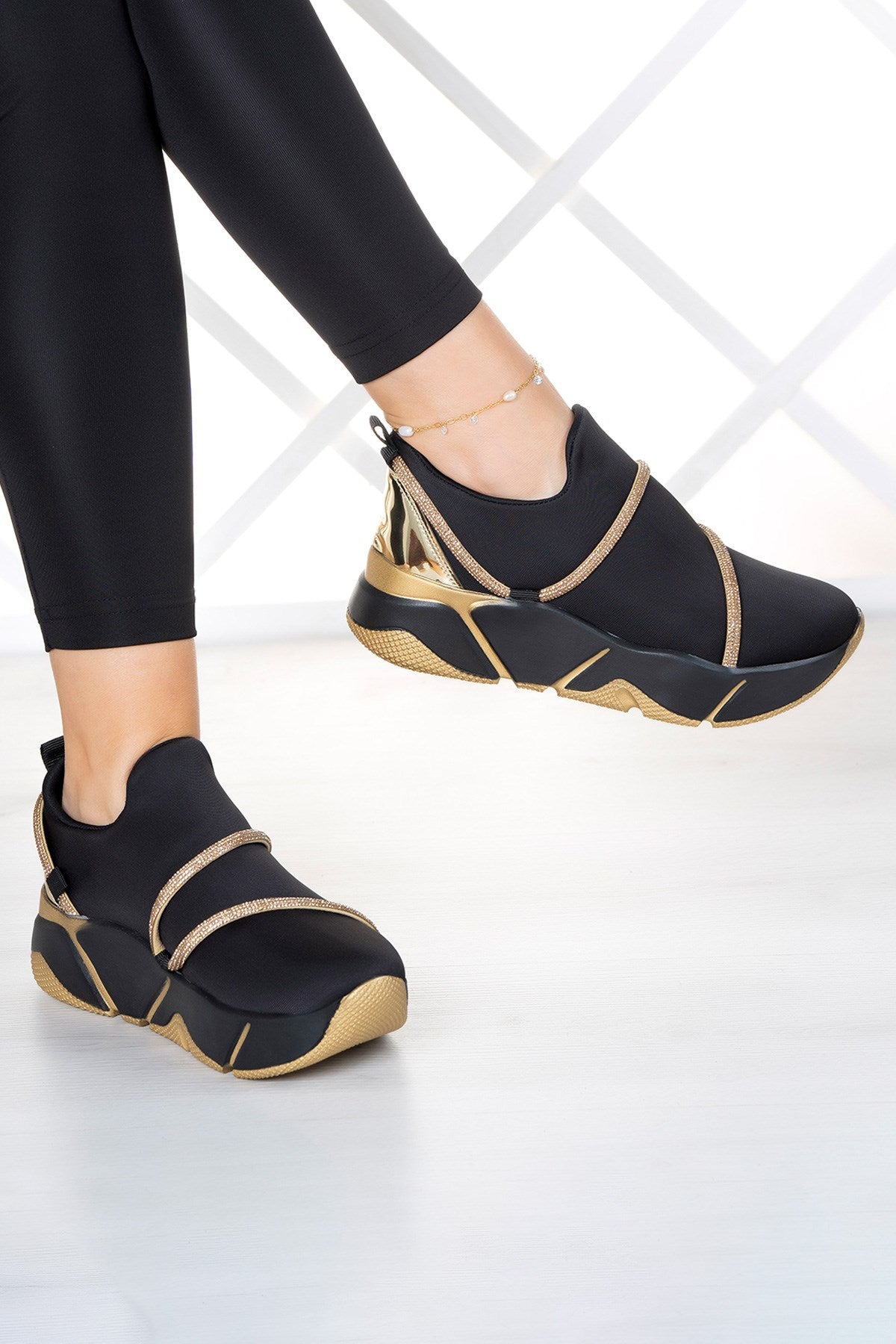 Barbara Altın Streç Taşlı Sneaker