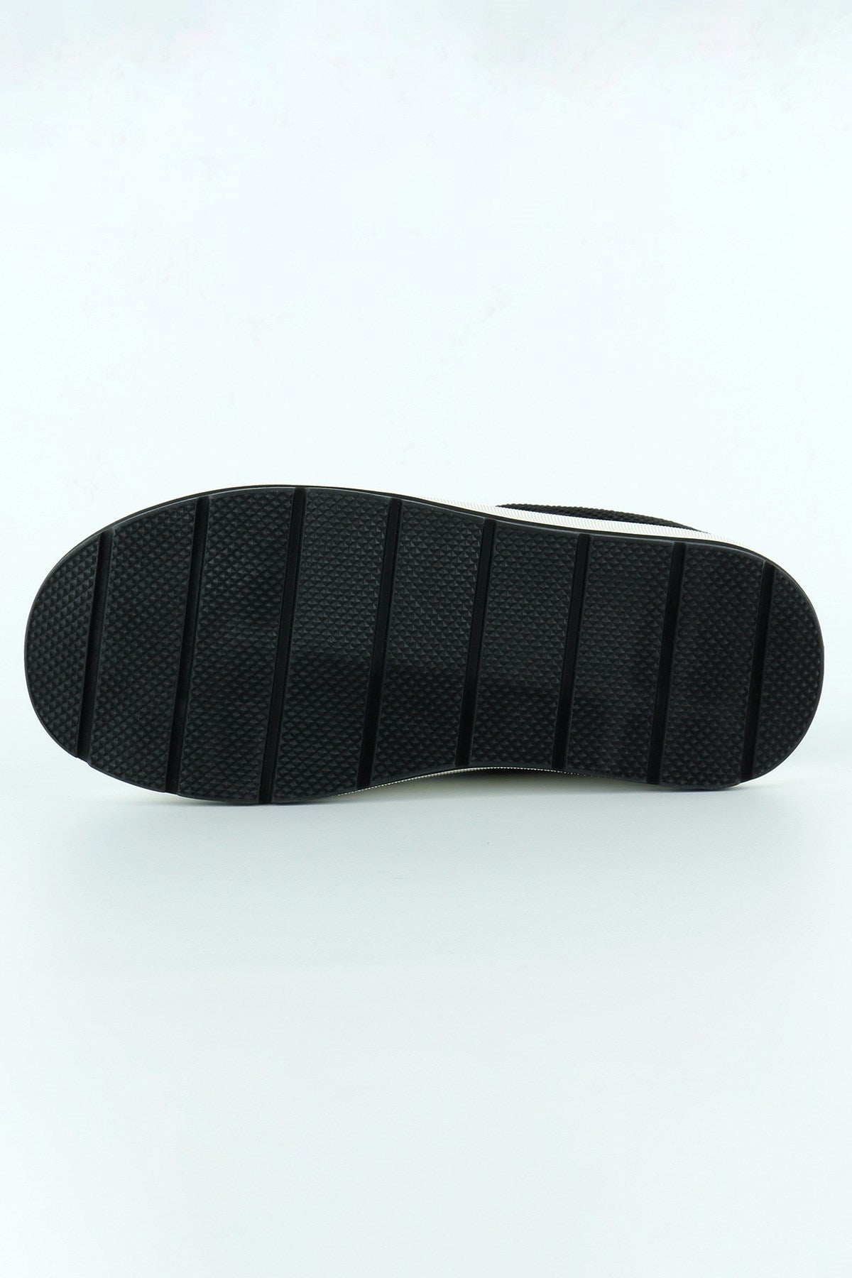 [5020] Siyah Yüksek Taban Spor Fileli Harf Detaylı İncili Bağcıklı Platform Sneaker