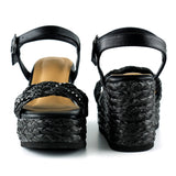 [7074] Siyah İnci İşlemeli Tokalı Hasır Örgü Görünümlü Dolgu Topuklu Sandalet