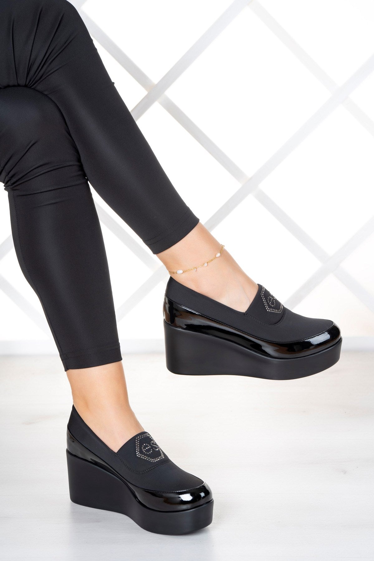 Sofia ES Siyah Streç Dolgu Topuklu Günlük Ayakkabı