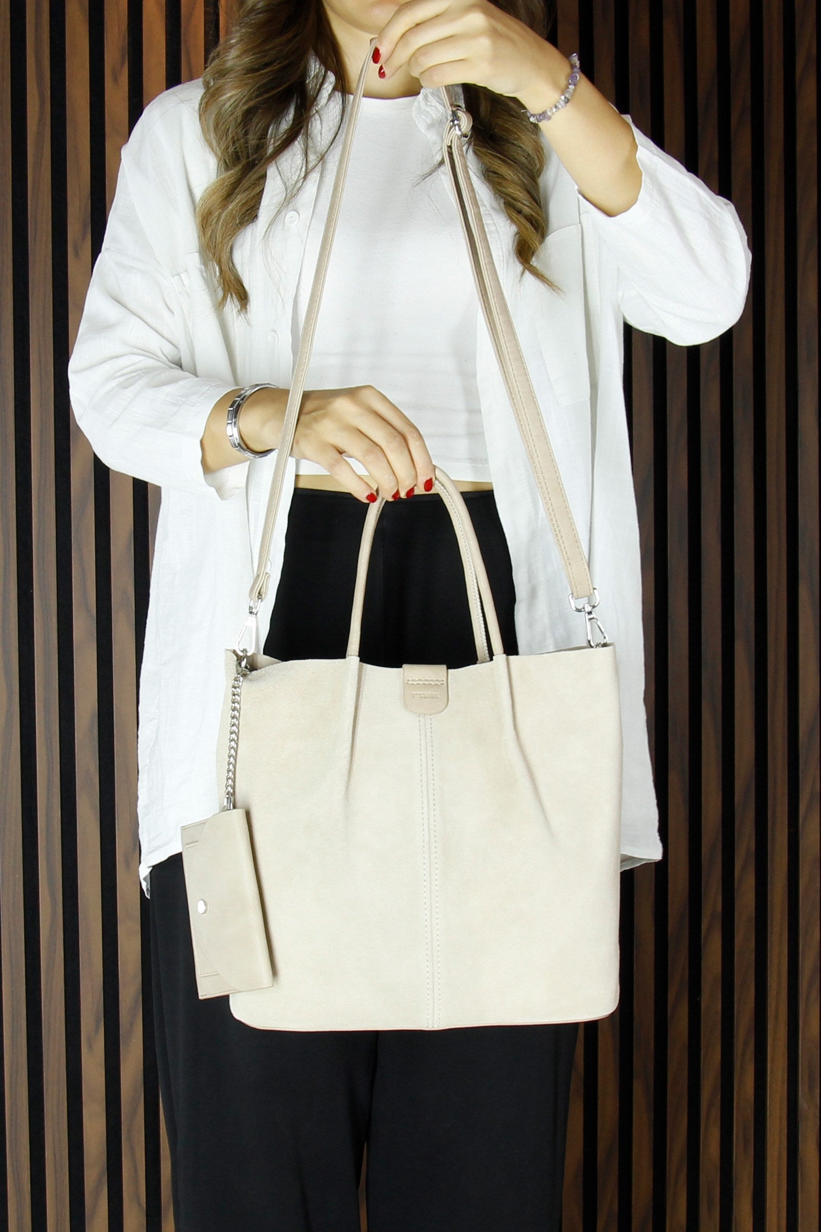 (VSN5010OC) Bej Hakiki Dana Süet Manyetik Kapaklı İç Cepli Askılı Günlük Büyük Boy Omuz Çantası ve Cüzdanı