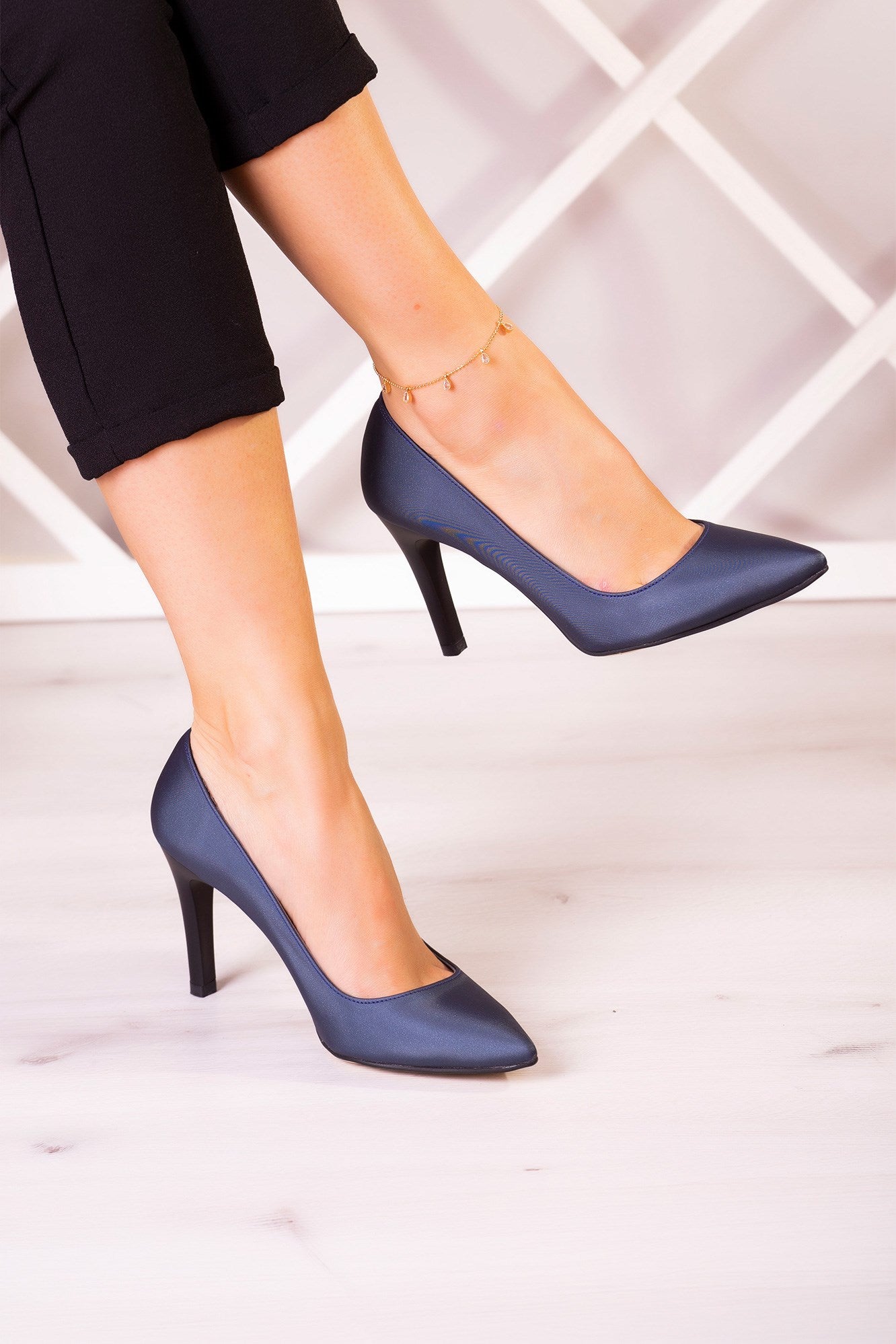 Gowa Plus Lacivert Saten Sivri Burun İnce Topuklu Abiye Stiletto Ayakkabı