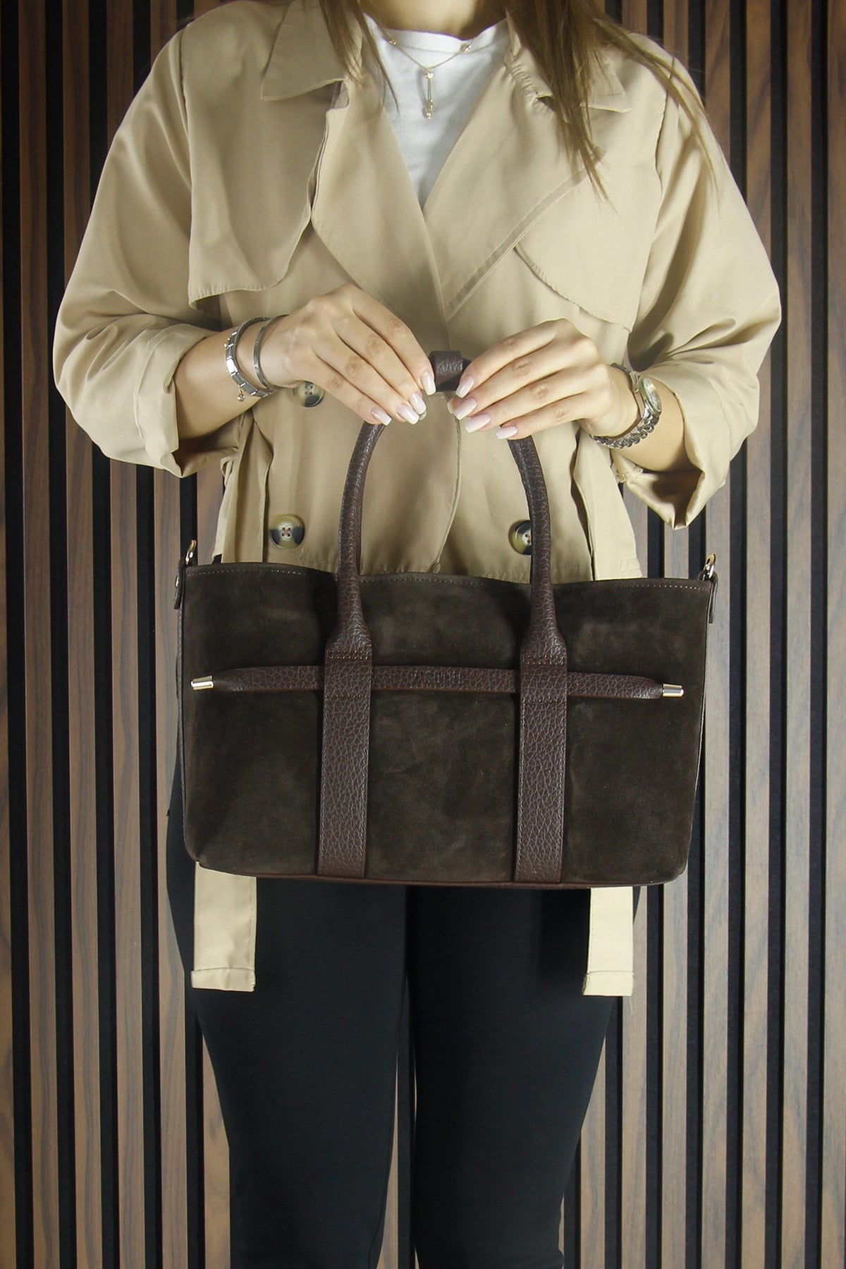 (VSN5014OC) Bitter Hakiki Dana Süet Fermuarlı Üç Bölmeli İç Cepli Askılı Orta Boy Günlük Omuz Çantası