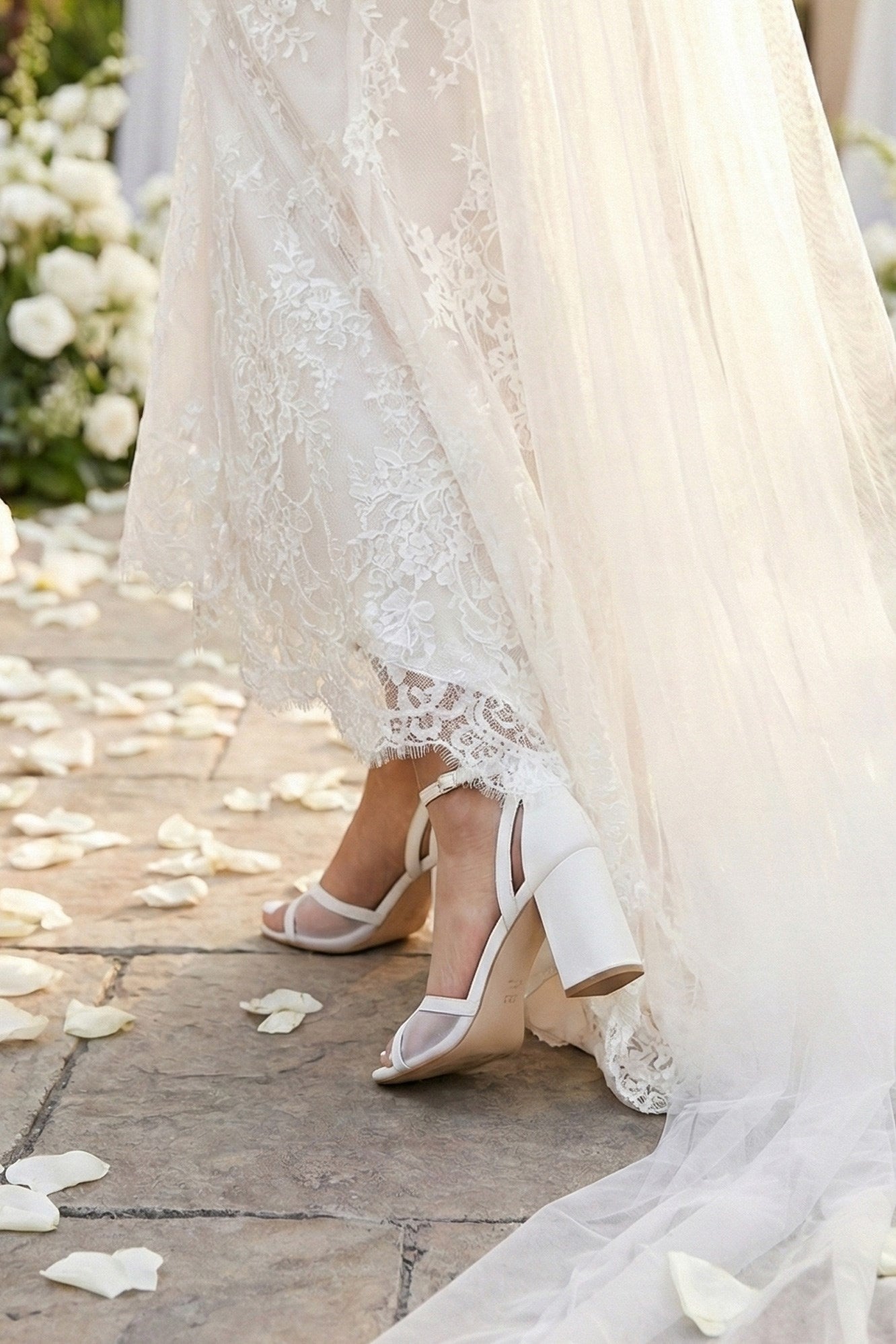 Charlotte Beyaz Vegan Çapraz Bantlı Fileli Kalın Topuklu Abiye Gelin Ayakkabısı