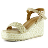 [7074] Bej İnci İşlemeli Tokalı Hasır Örgü Görünümlü Dolgu Topuklu Sandalet