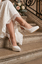 Scarlett Slingback İnci Beyazı Vegan Sivri Burun Arkası Açık İnce Platform Topuklu Gelin Ayakkabısı