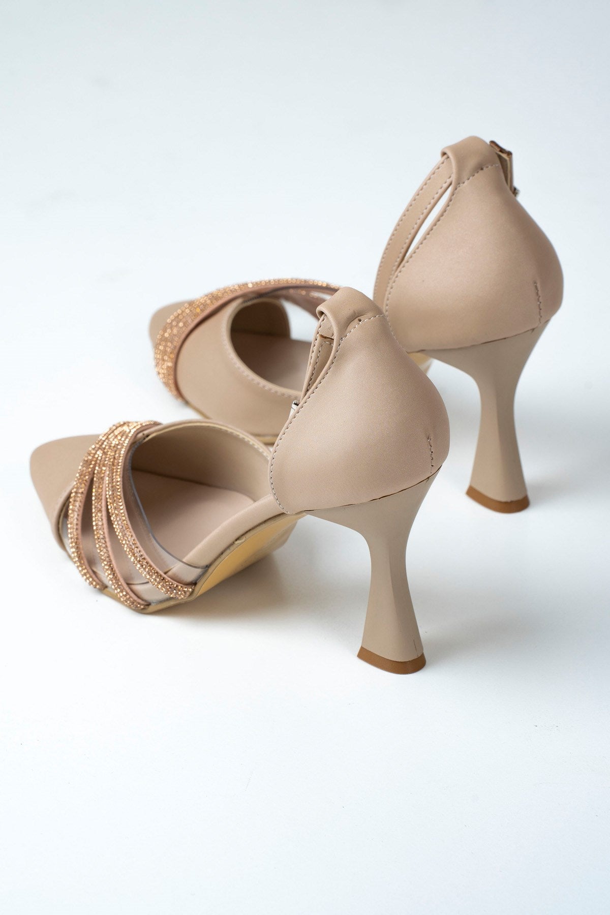 Çağla Ten Saten Taşlı Şeffaf Tasarımlı Ayakkabı