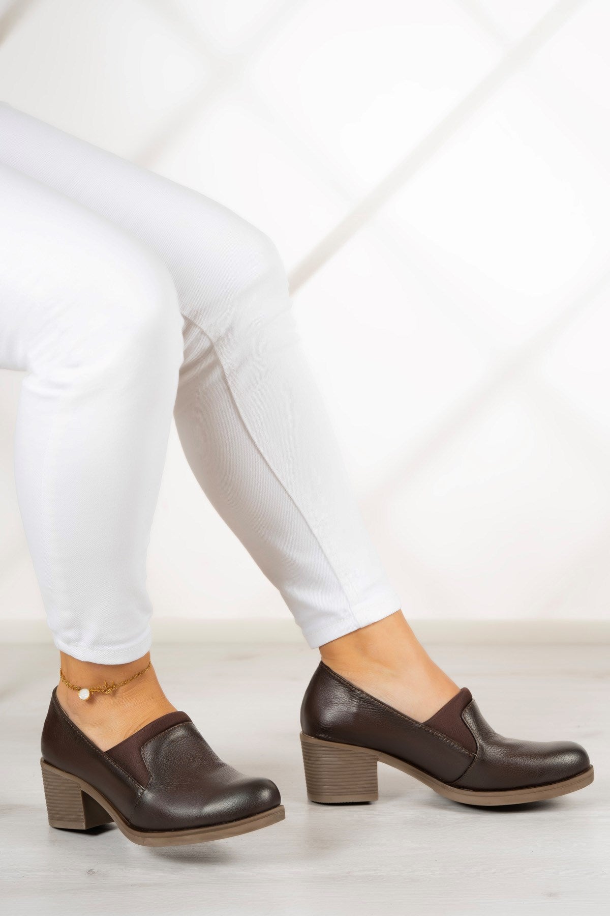 Alizee Kahverengi Hakiki Deri Günlük Topuklu Ayakkabı