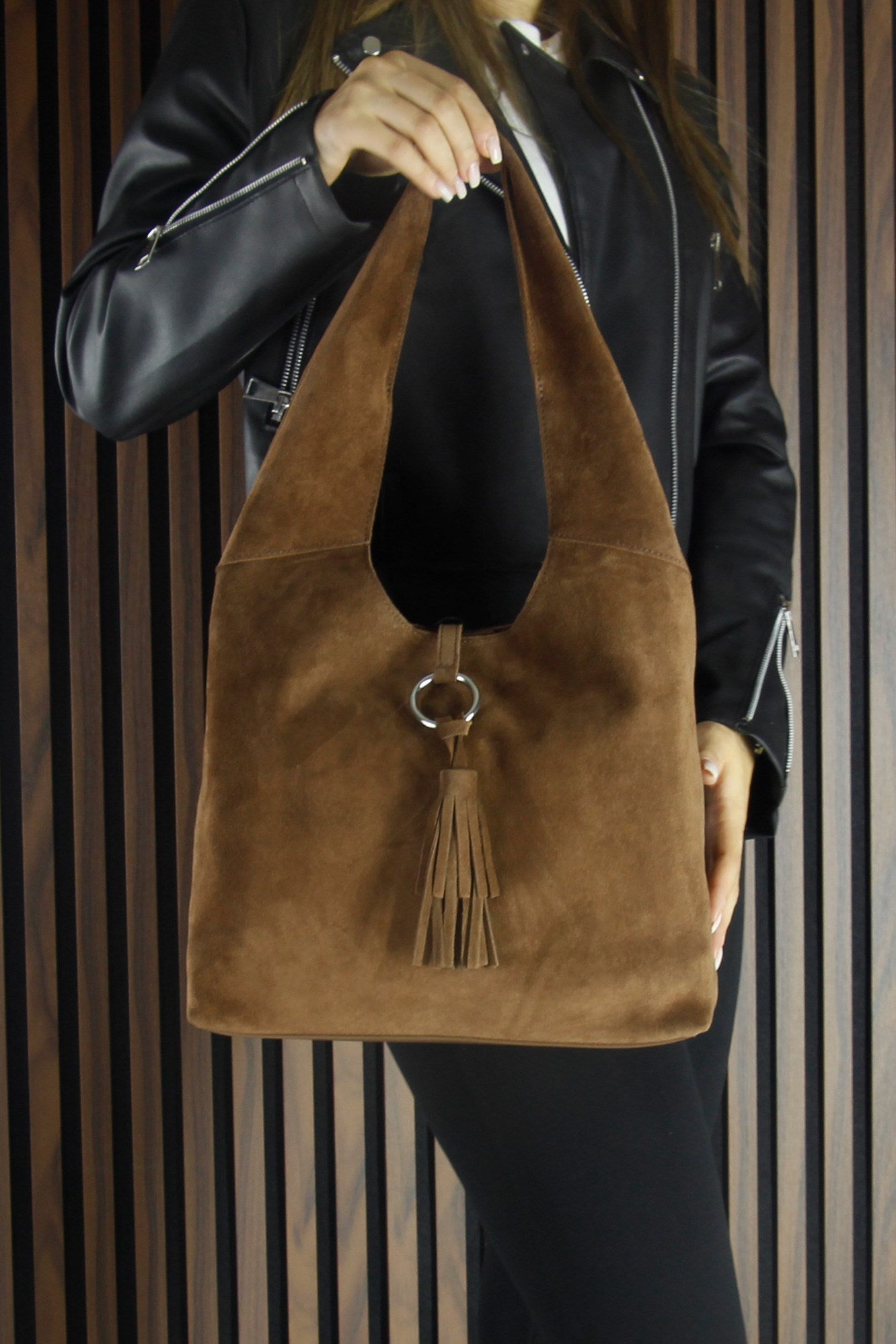 (VSN5015OC) Karamel Hakiki Dana Süet Püsküllü Manyetik Kapaklı Orta Boy Günlük Omuz Çantası