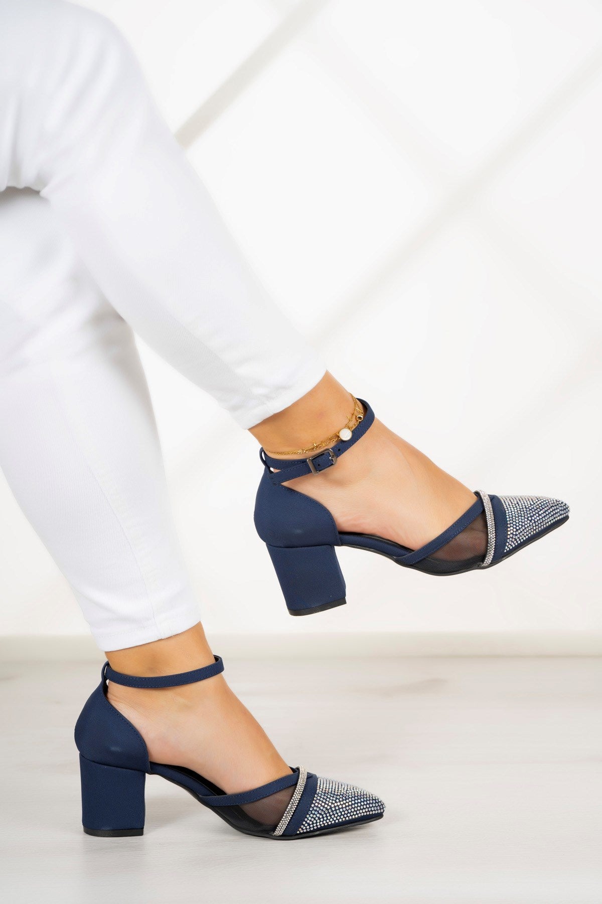 Susie Lacivert Krep Taşlı Abiye Ayakkabı