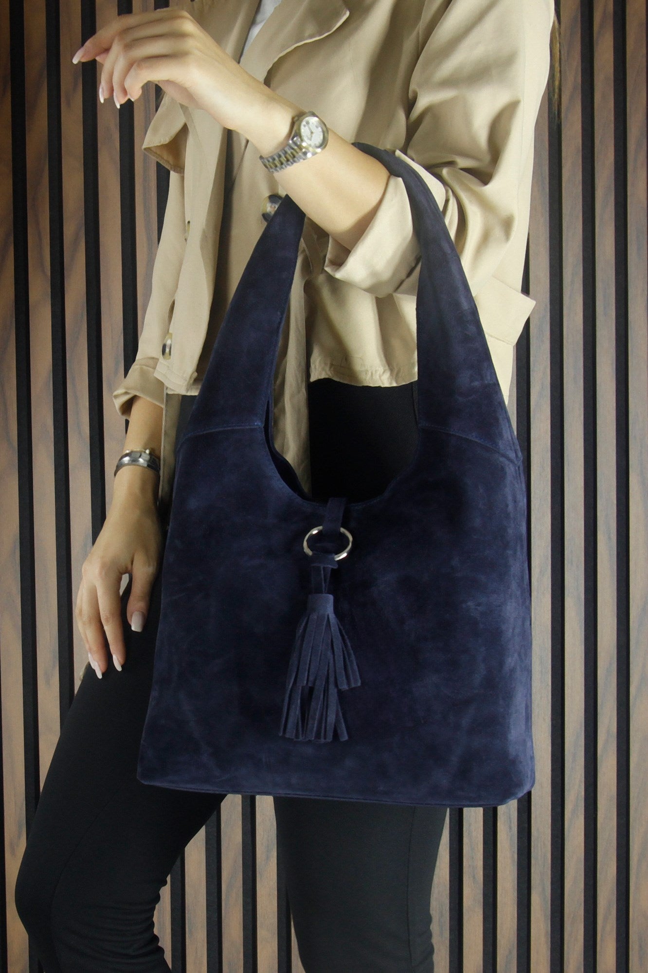 (VSN5015OC) Lacivert Hakiki Dana Süet Püsküllü Manyetik Kapaklı Orta Boy Günlük Omuz Çantası