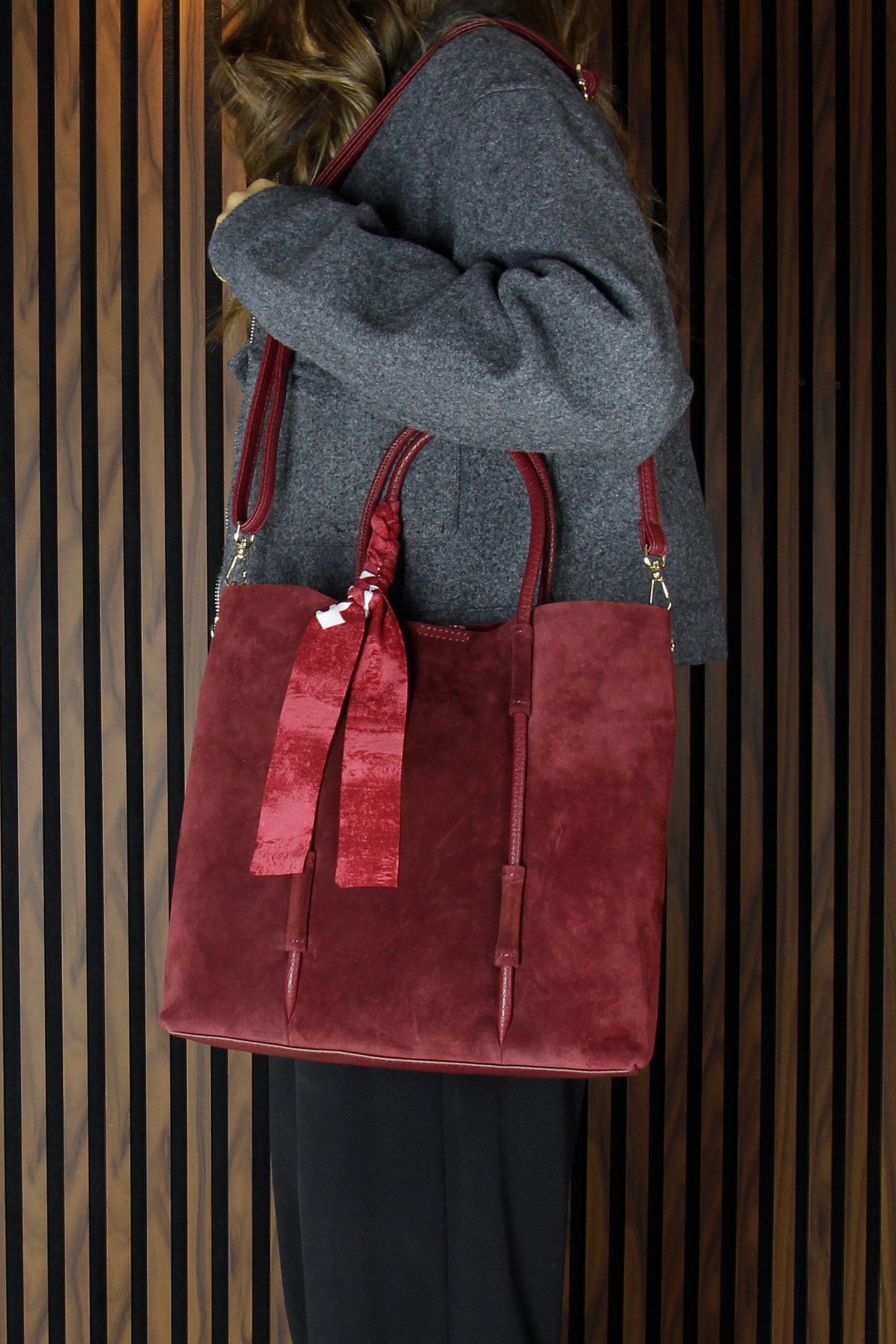 (VSN5013OC) Bordo Hakiki Dana Süet Manyetik Kapaklı Fermuarlı İç Cepli Askılı Büyük Boy Günlük Omuz Çantası