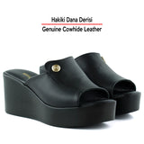 Tilda Siyah Hakiki Dana Derisi Metal Düğme Detaylı Önü Açık Dolgu Topuklu Terlik