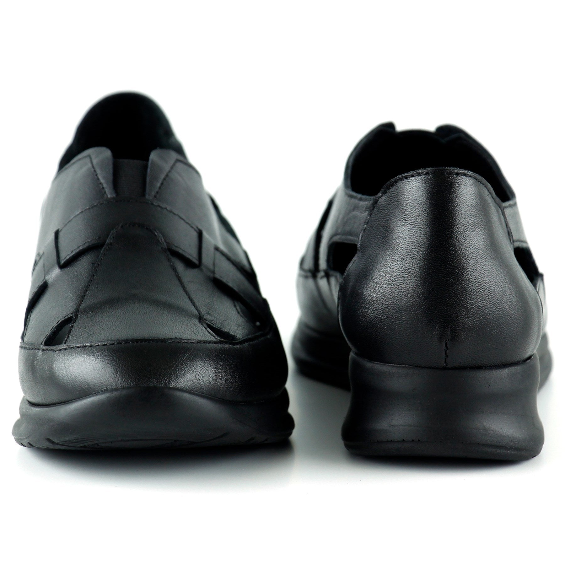 Aida Siyah Hakiki Deri Kesik Detaylı Lastikli Slip-On Günlük Ayakkabı