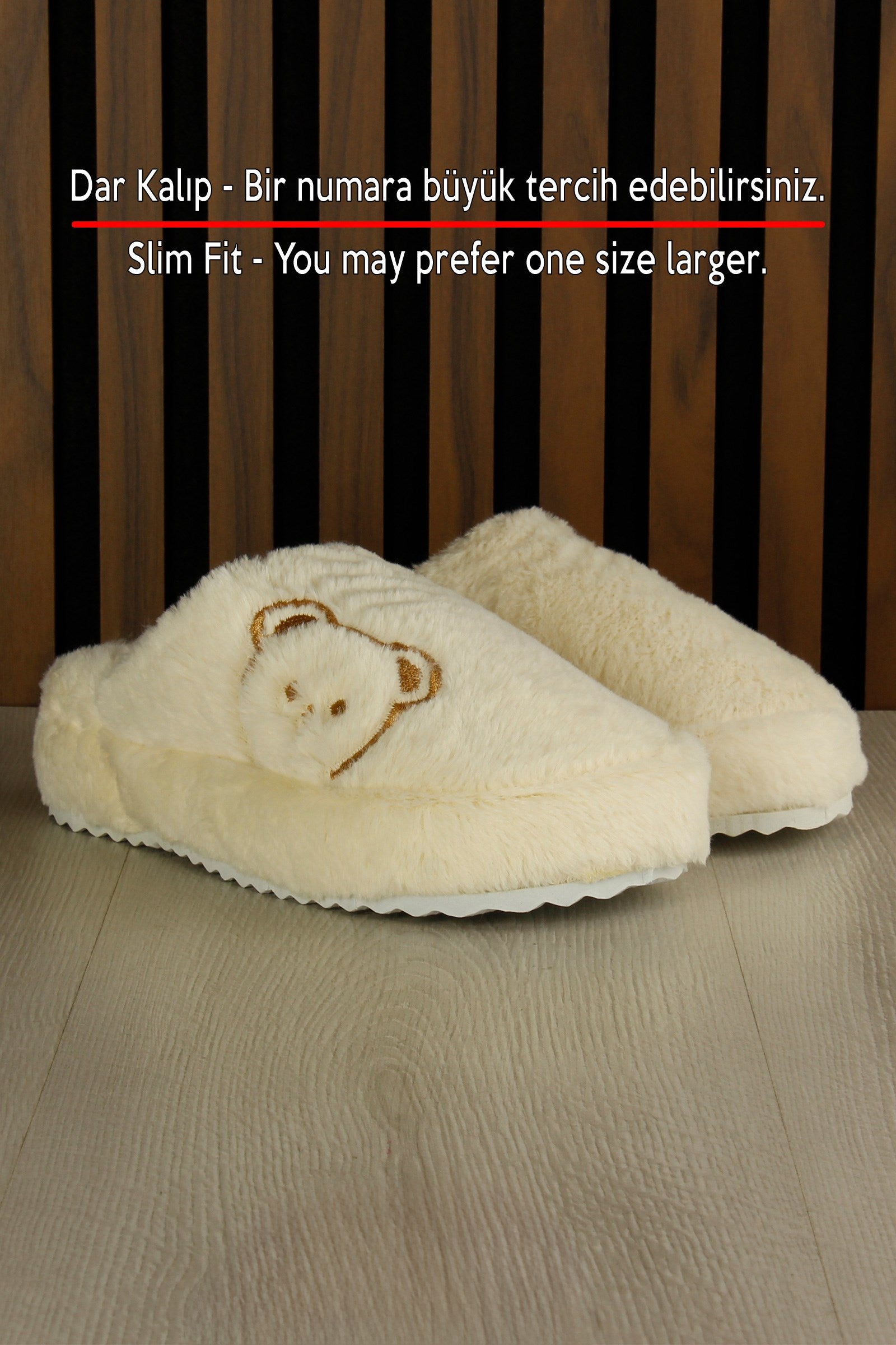 Clara Krem Pelüş - DAR KALIP - Ayıcık Desenli Kalın Düz Tabanlı Sessiz Kadın Ev Terliği