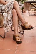 Denise Taba Hakiki Dana Derisi Çift Tokalı Platform Dolgu Topuklu Kadın Terlik