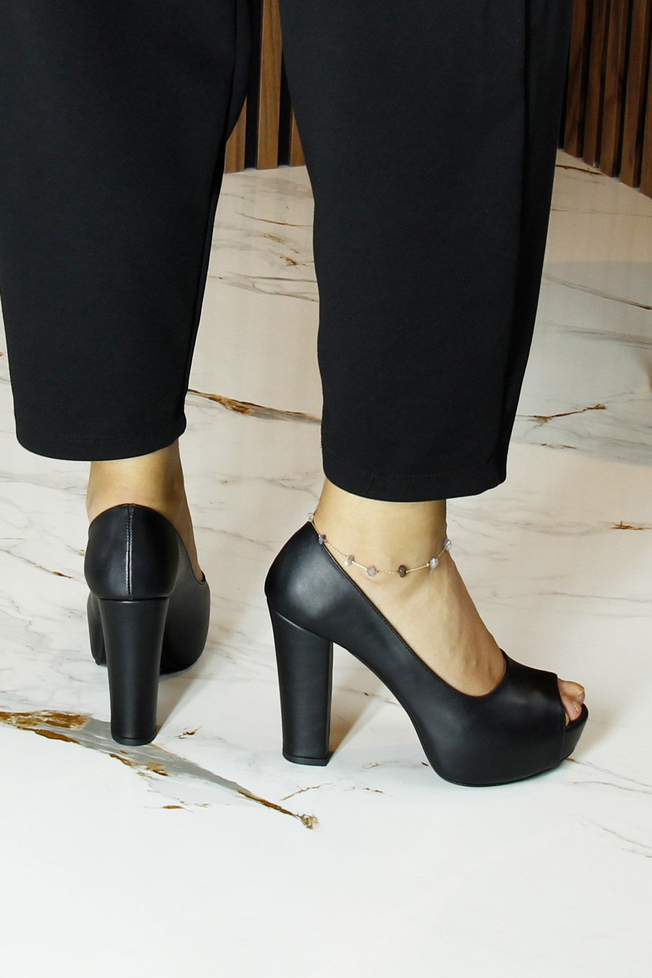 Carolina Siyah Vegan Önü Açık Platform Topuklu Abiye Ayakkabı