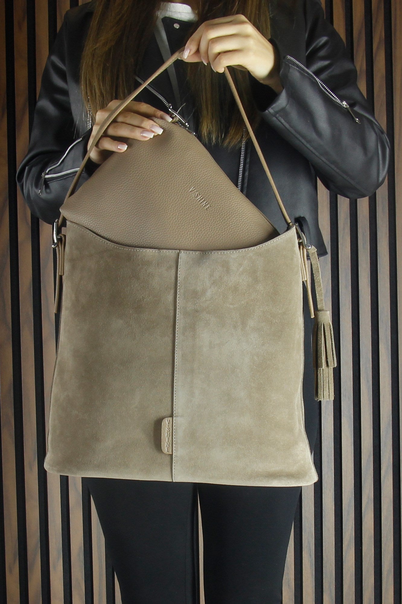 (VSN5016OC) Kum Hakiki Dana Süet Püsküllü Manyetik Kapaklı Büyük Boy Günlük Omuz Çantası ve El Çantası