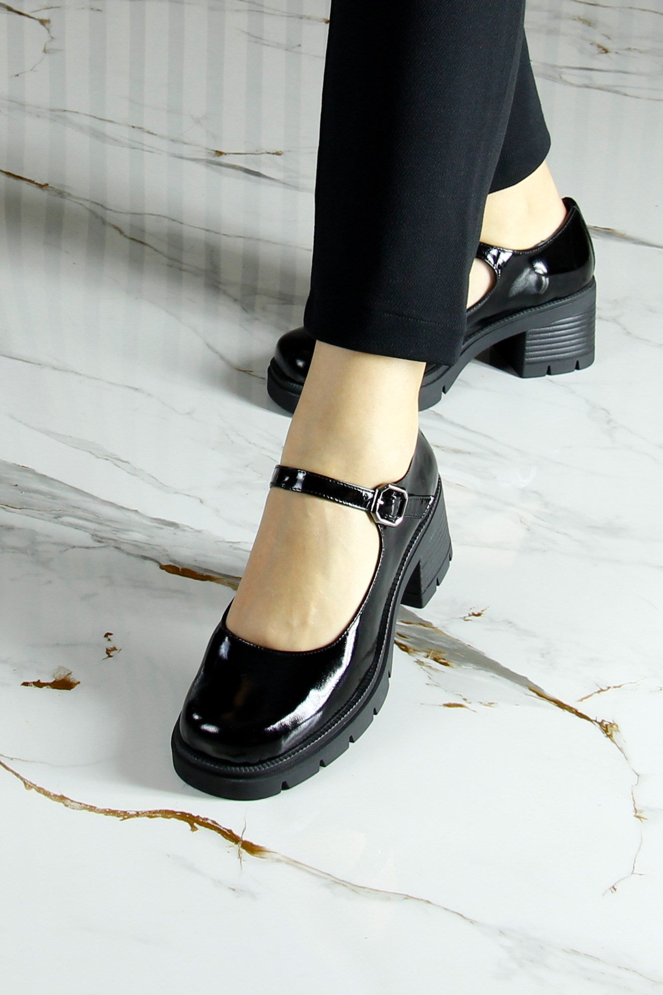 [MAX 5035] Siyah Rugan Hakiki Dana Derisi Mary Jane Kalın Topuklu Günlük Ayakkabı